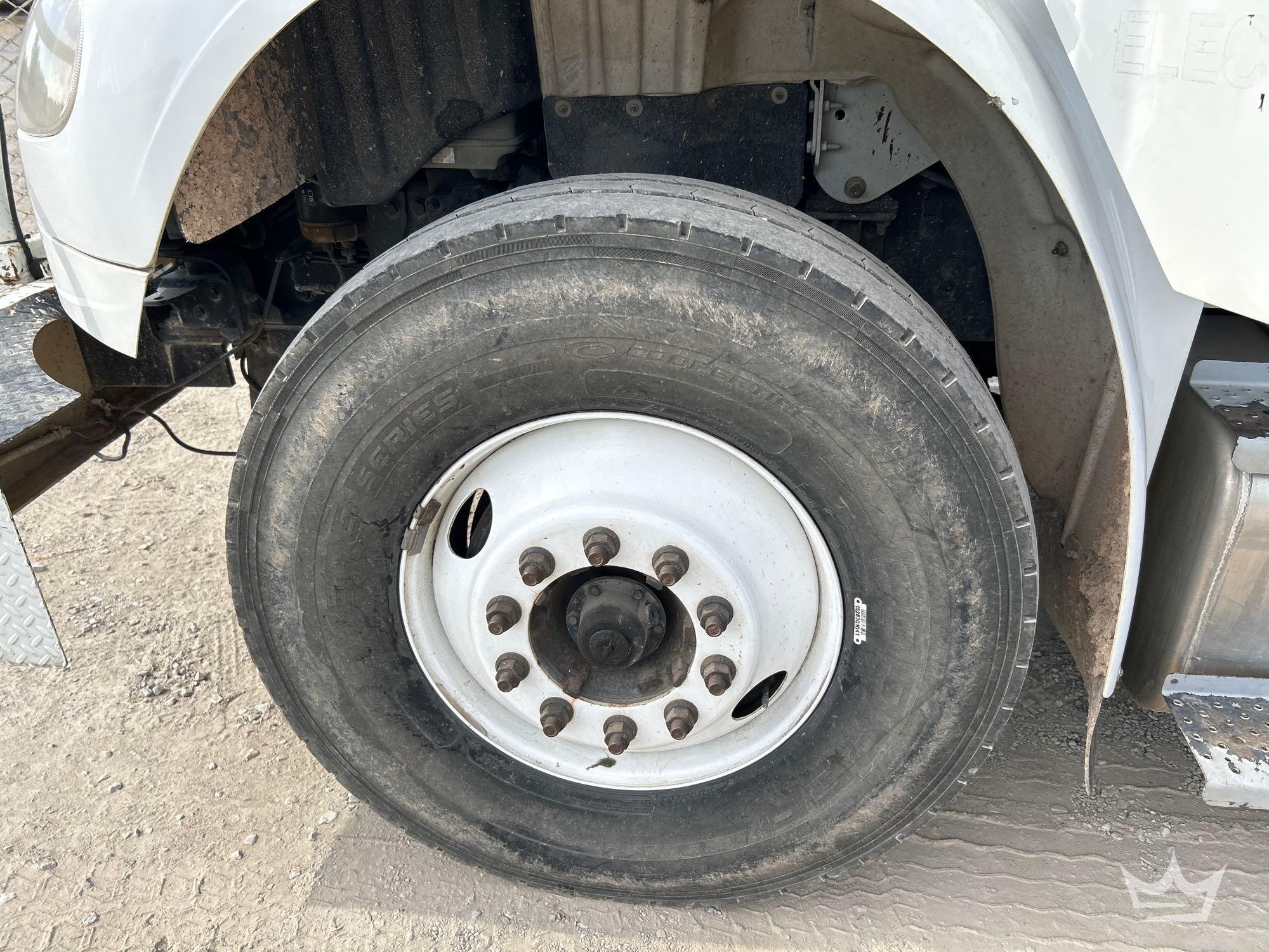 2014 Freightliner M2 106