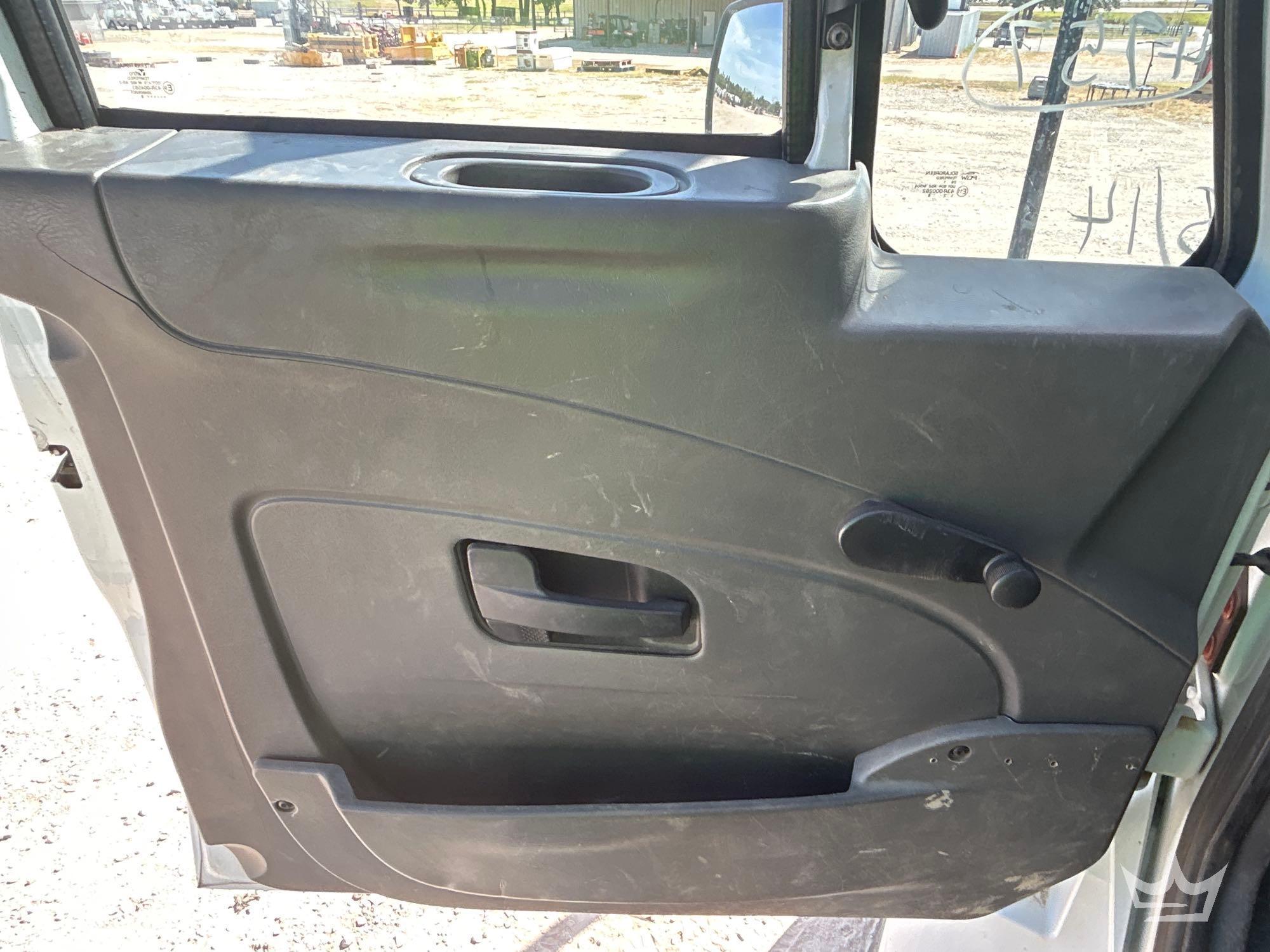 2013 International DuraStar 4300