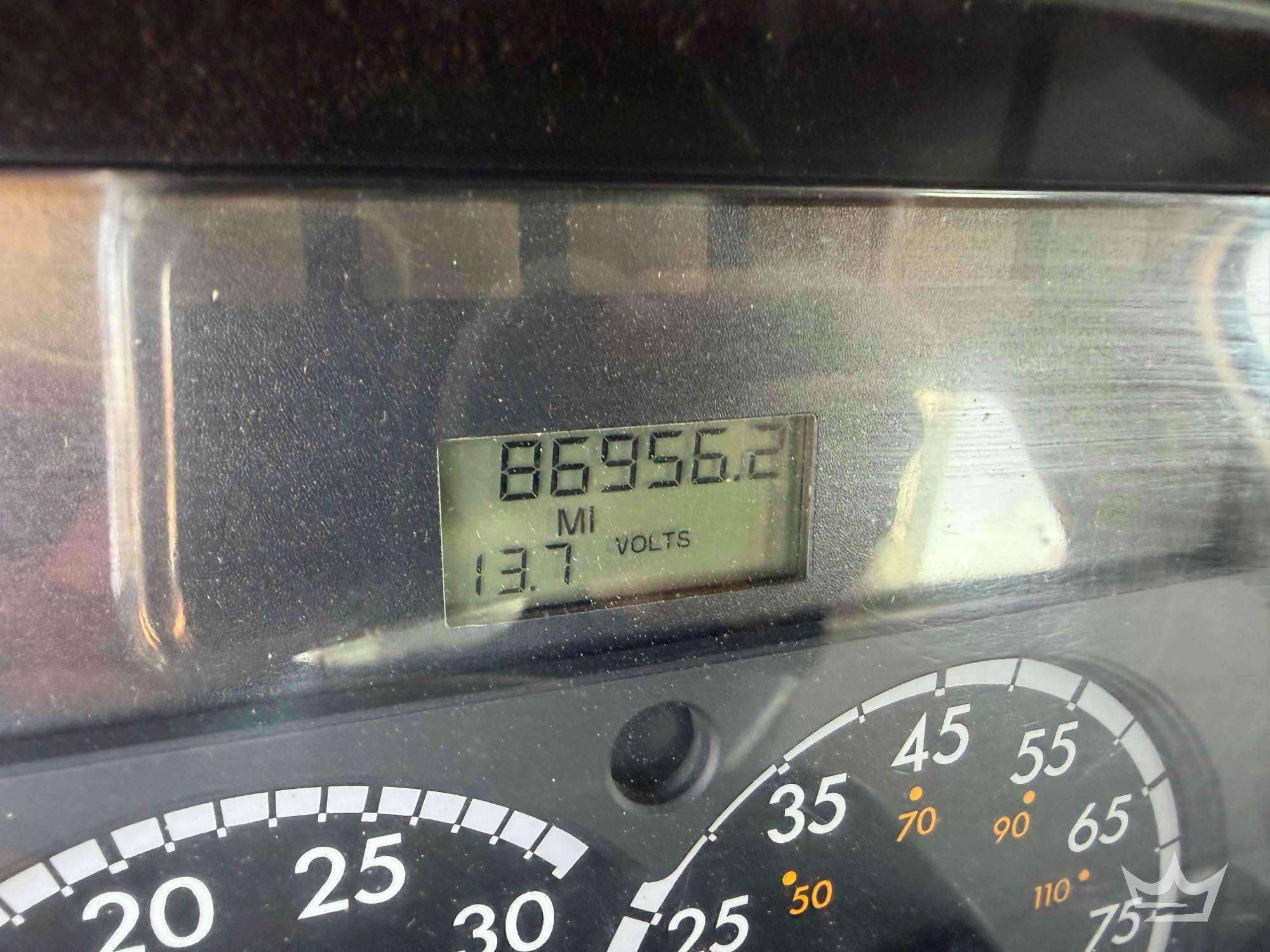2004 Freightliner M2 106