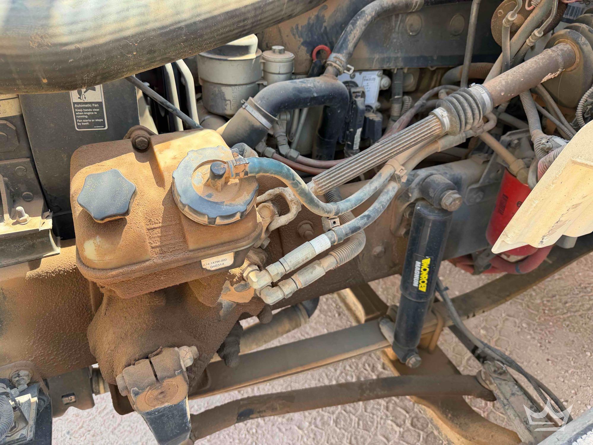 2004 Freightliner M2 106