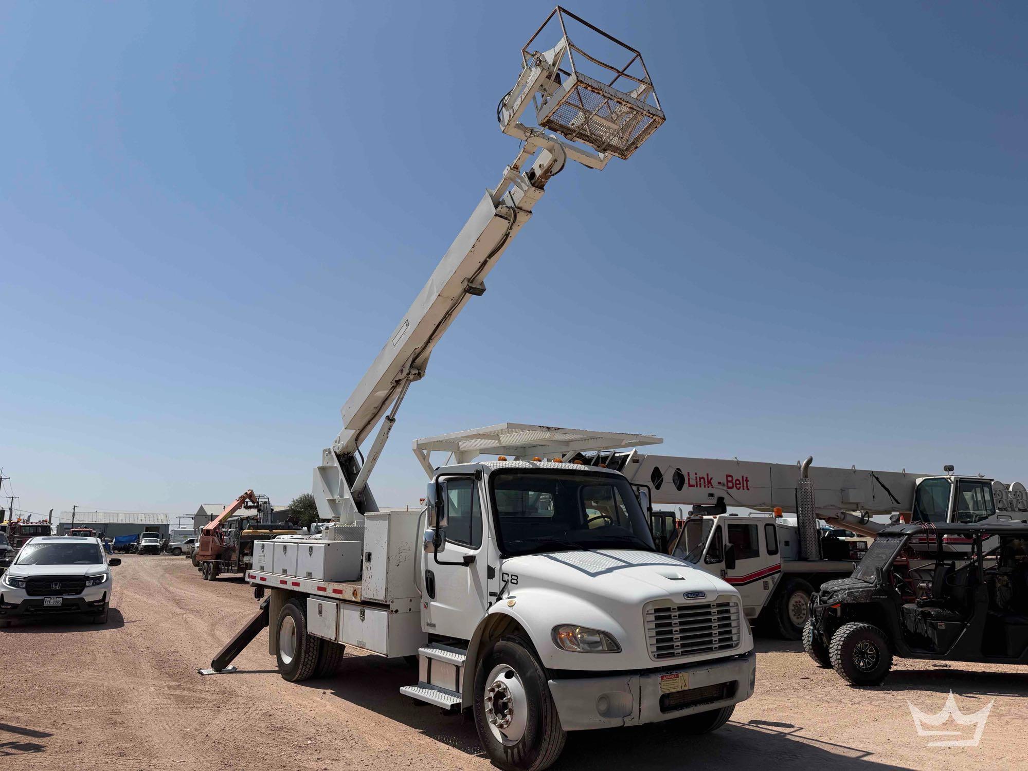 2004 Freightliner M2 106
