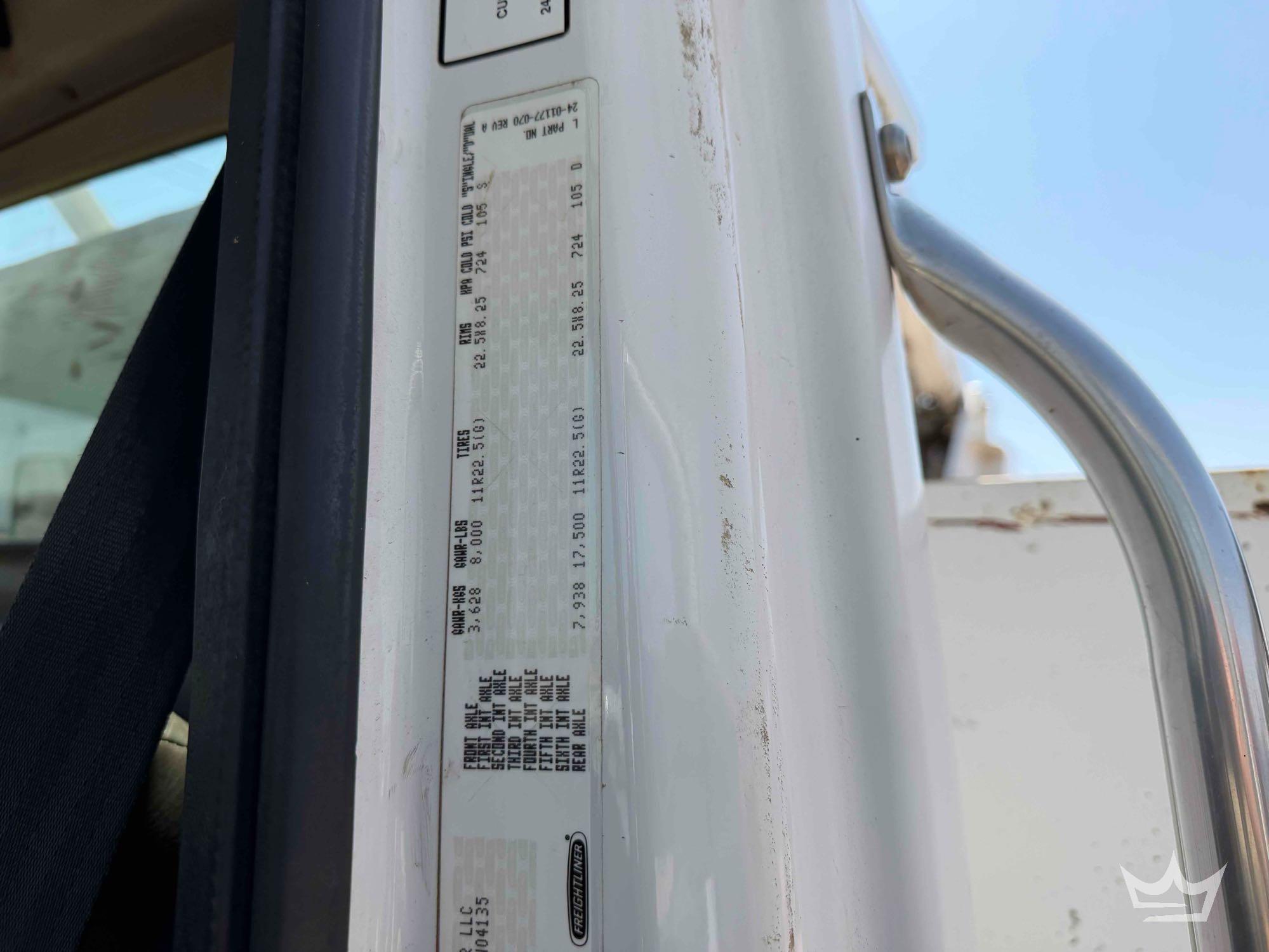 2004 Freightliner M2 106
