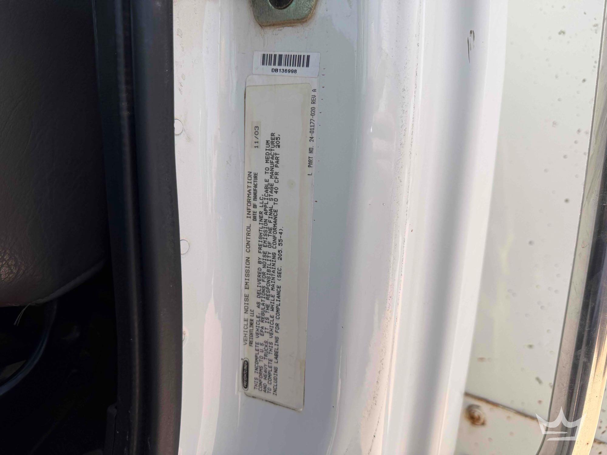2004 Freightliner M2 106