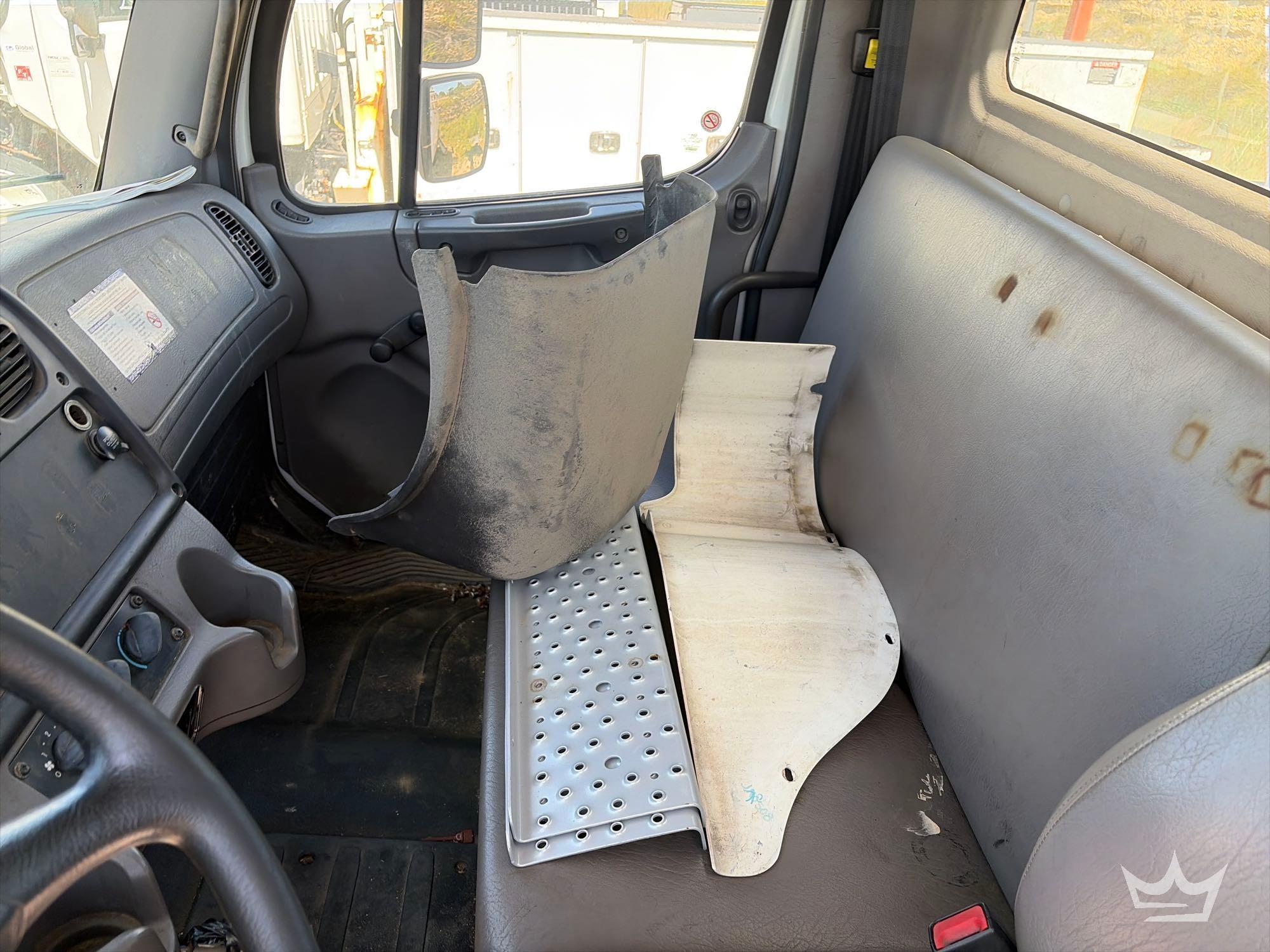 2018 Freightliner M2 106