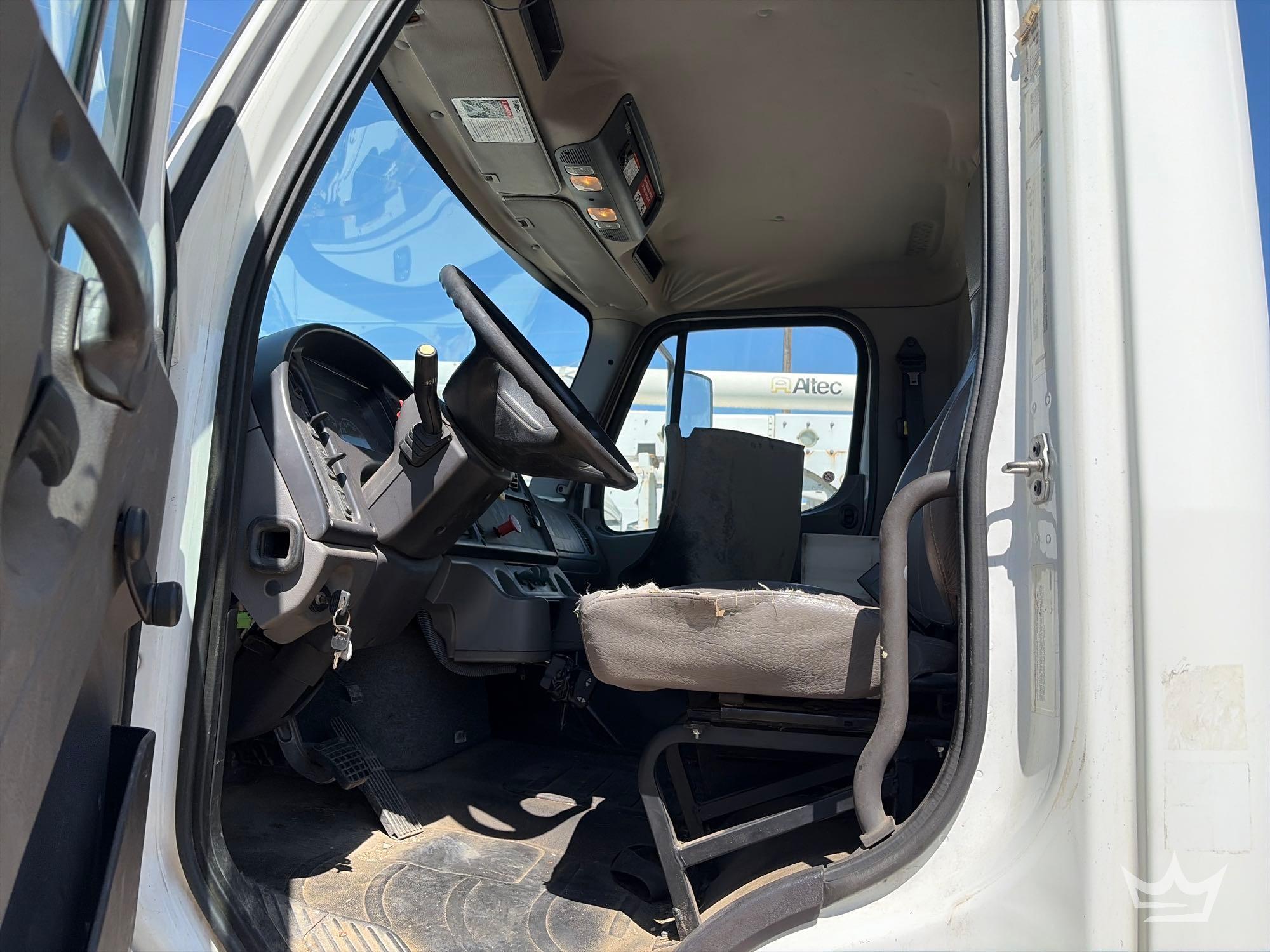 2018 Freightliner M2 106