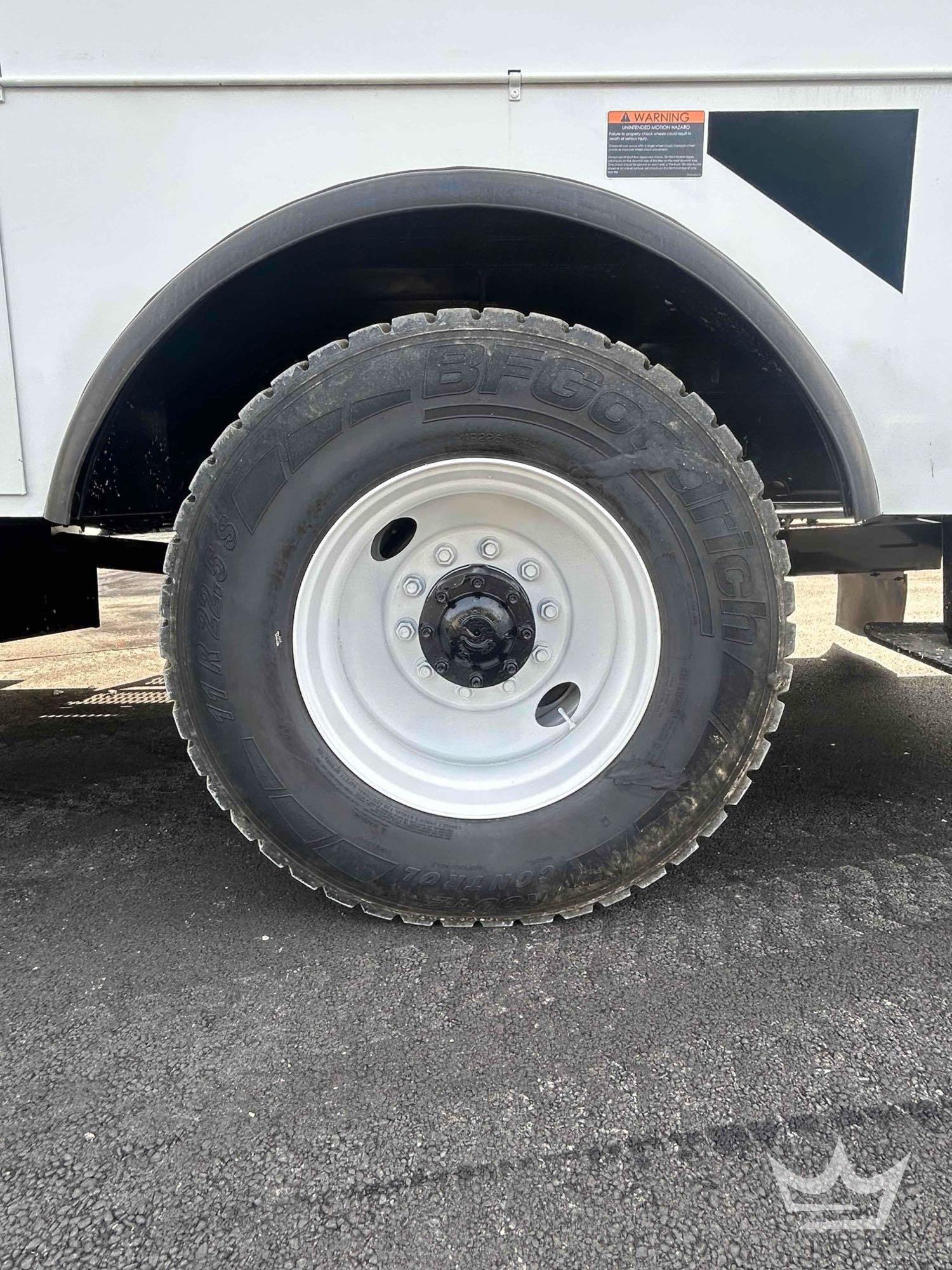 2019 Freightliner M2 106