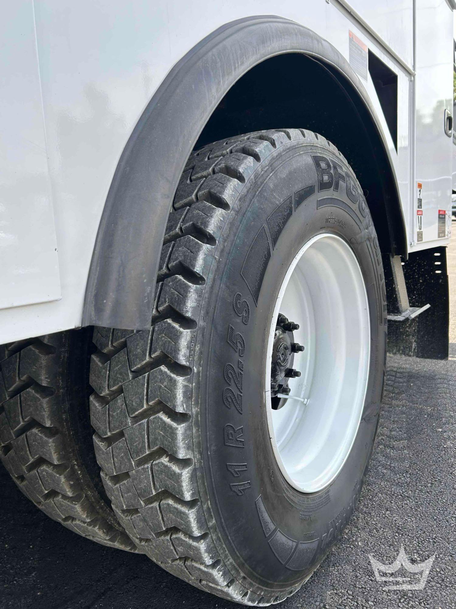 2019 Freightliner M2 106