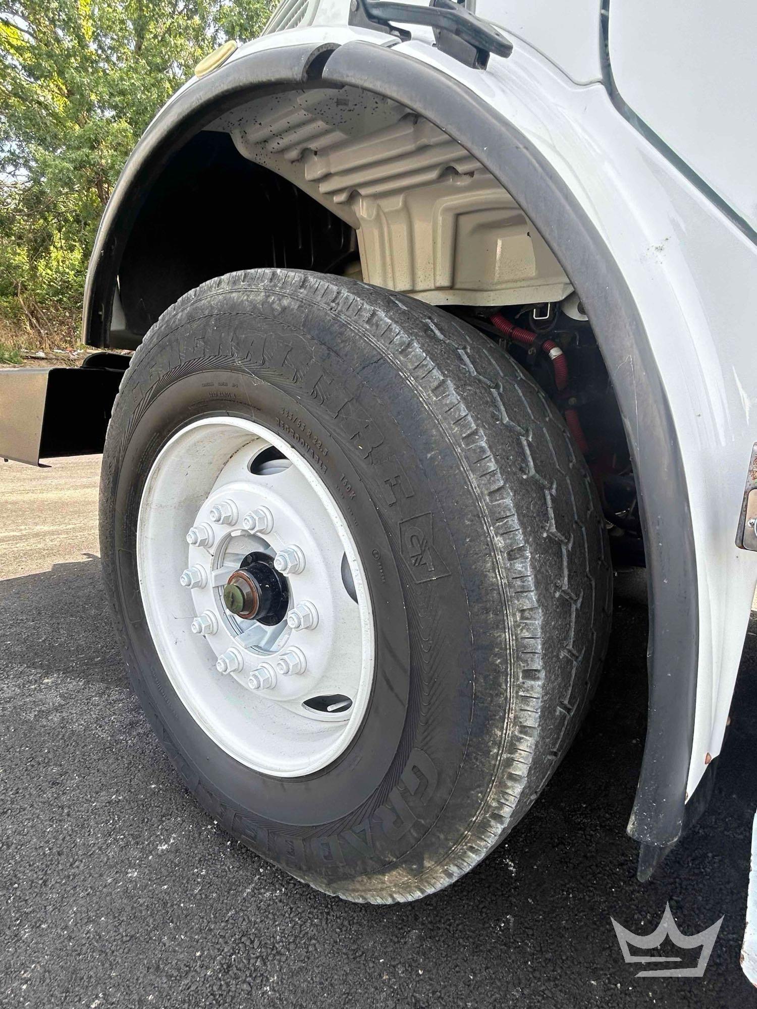 2019 Freightliner M2 106