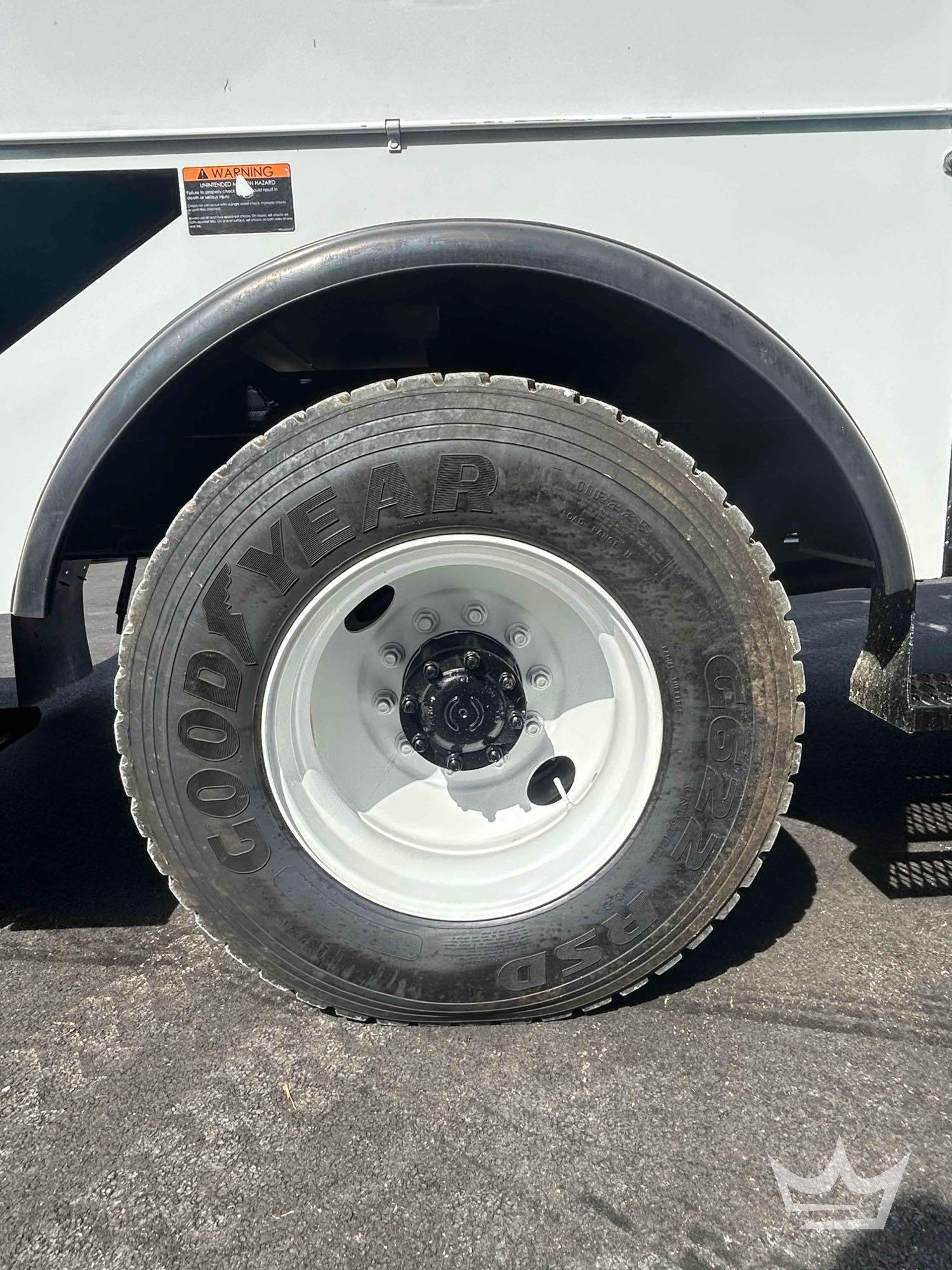 2019 Freightliner M2 106