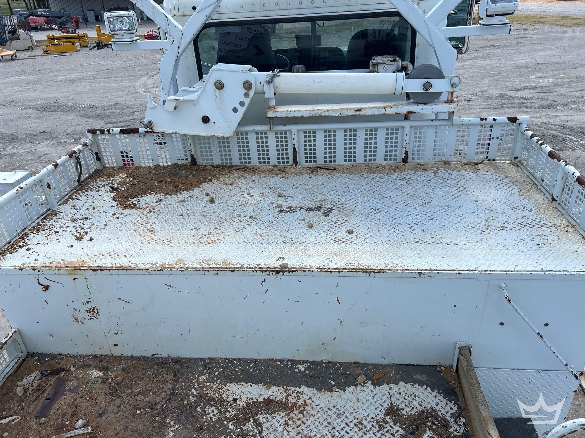 2010 Peterbilt D3050TR