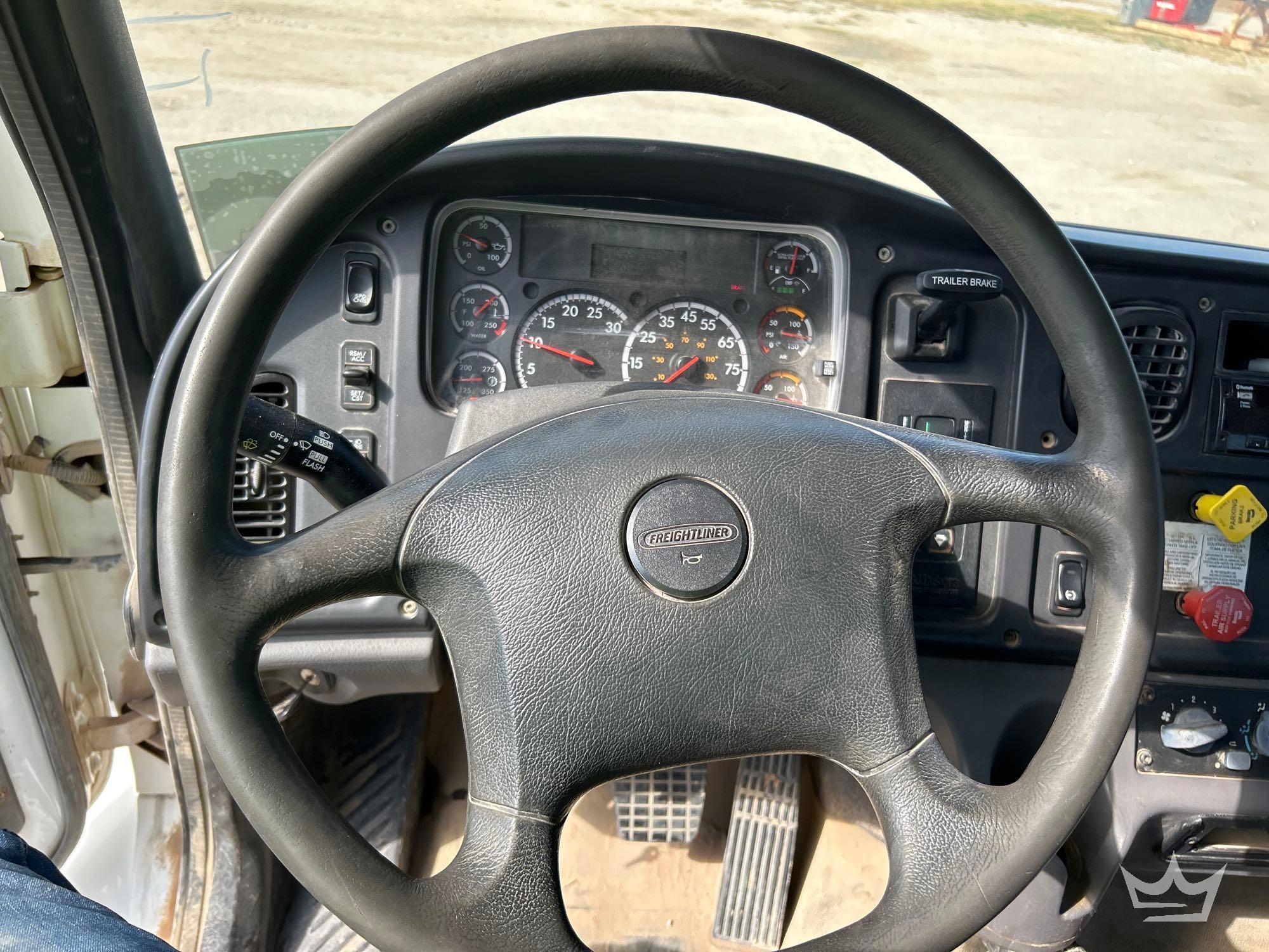 2019 Freightliner M2 106