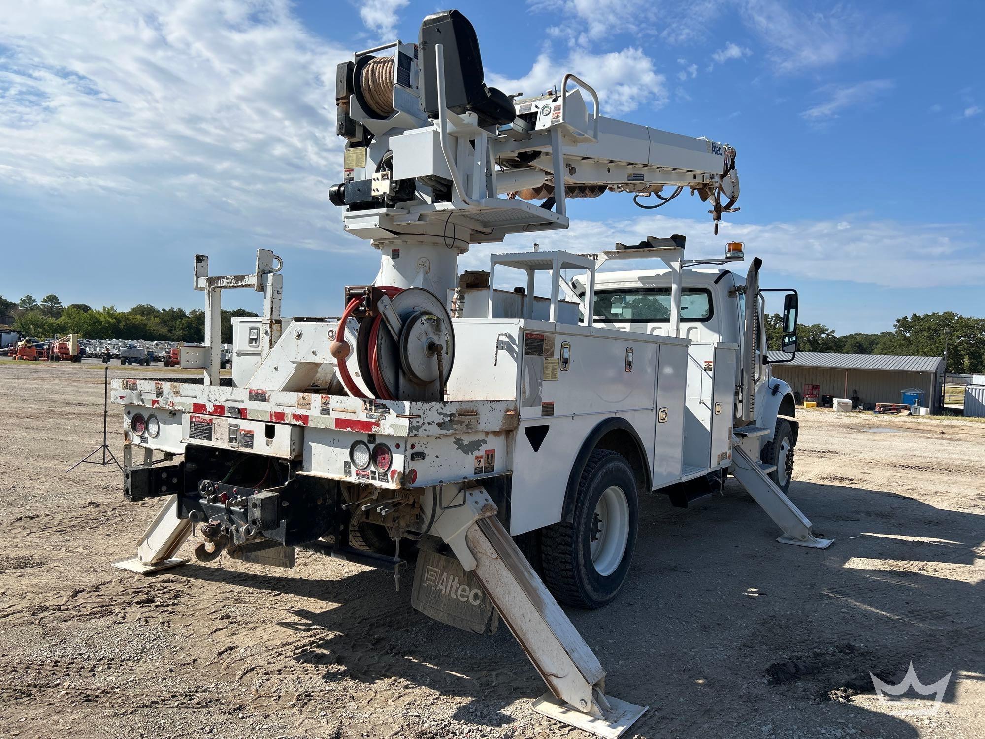 2019 Freightliner M2 106