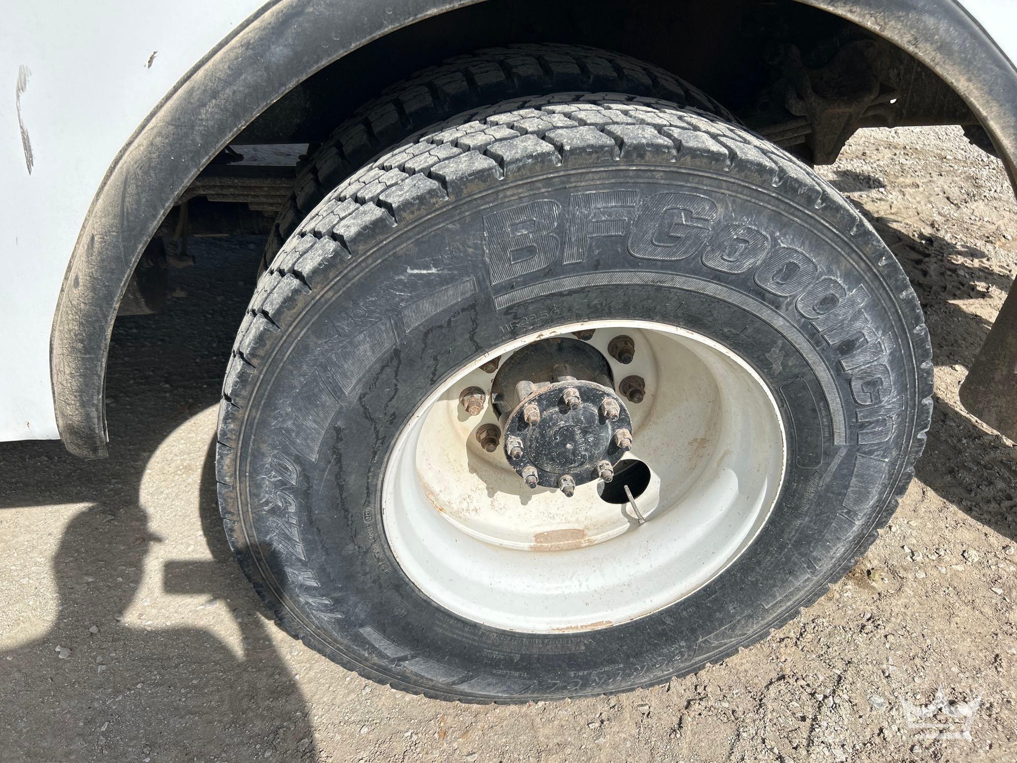 2019 Freightliner M2 106