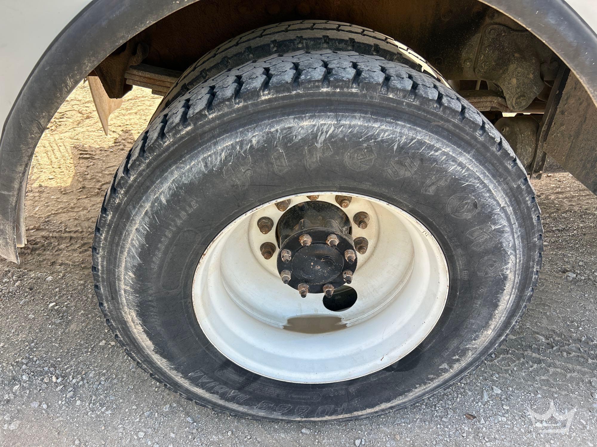 2019 Freightliner M2 106