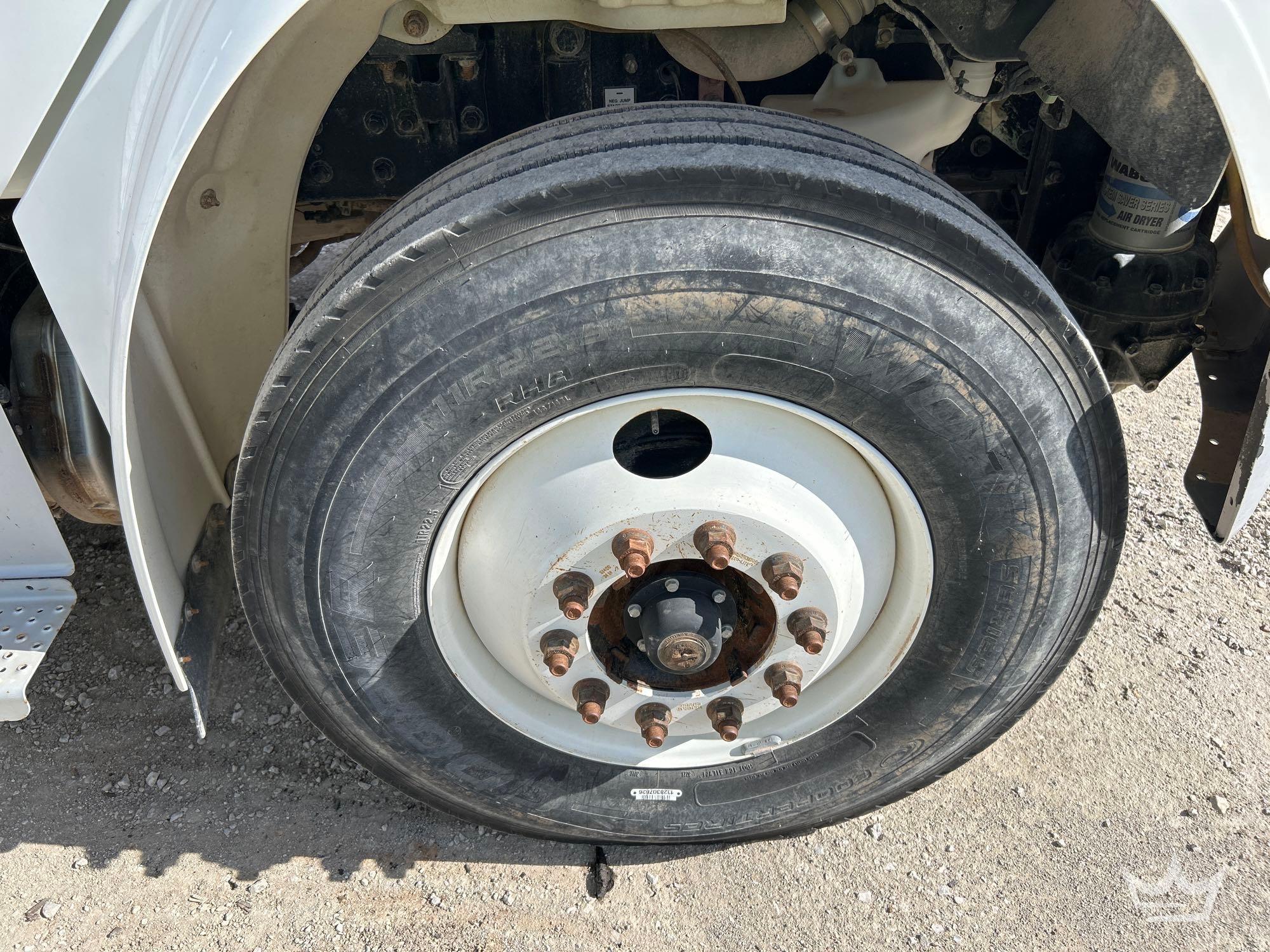 2019 Freightliner M2 106