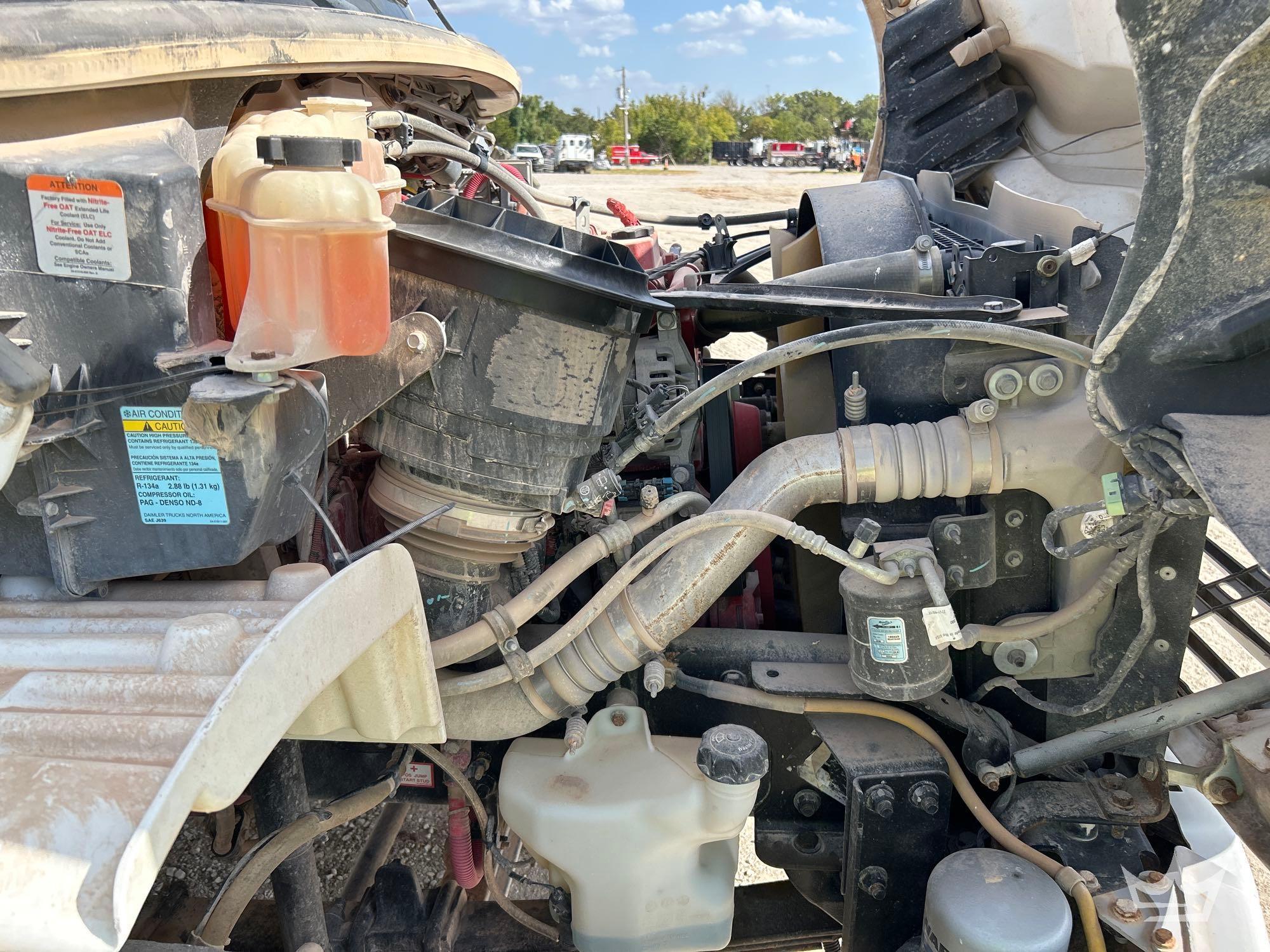 2019 Freightliner M2 106