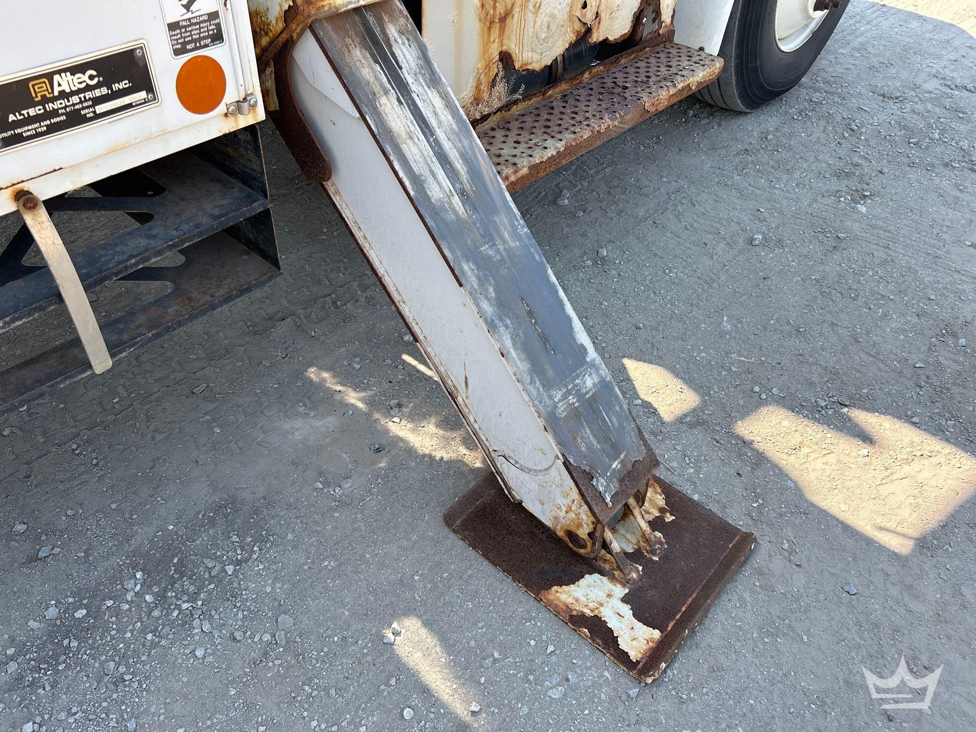 2016 Freightliner M2 106