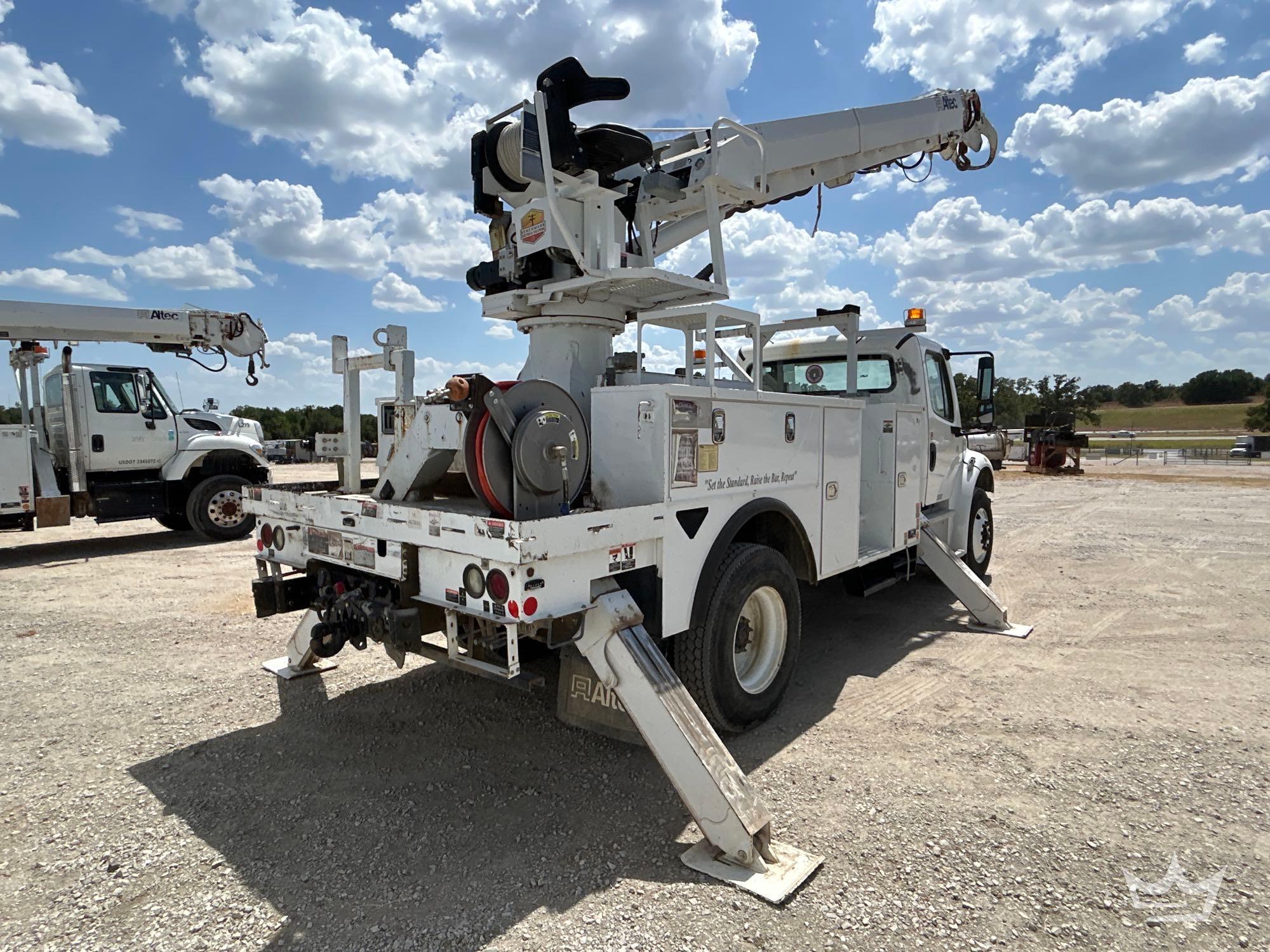 2019 Freightliner M2 106