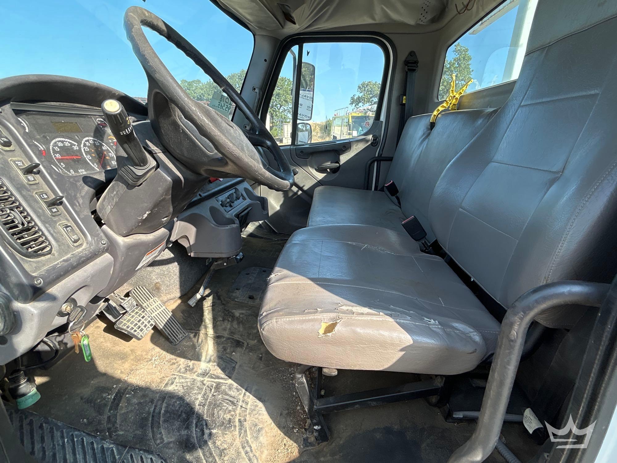 2018 Freightliner M2 106