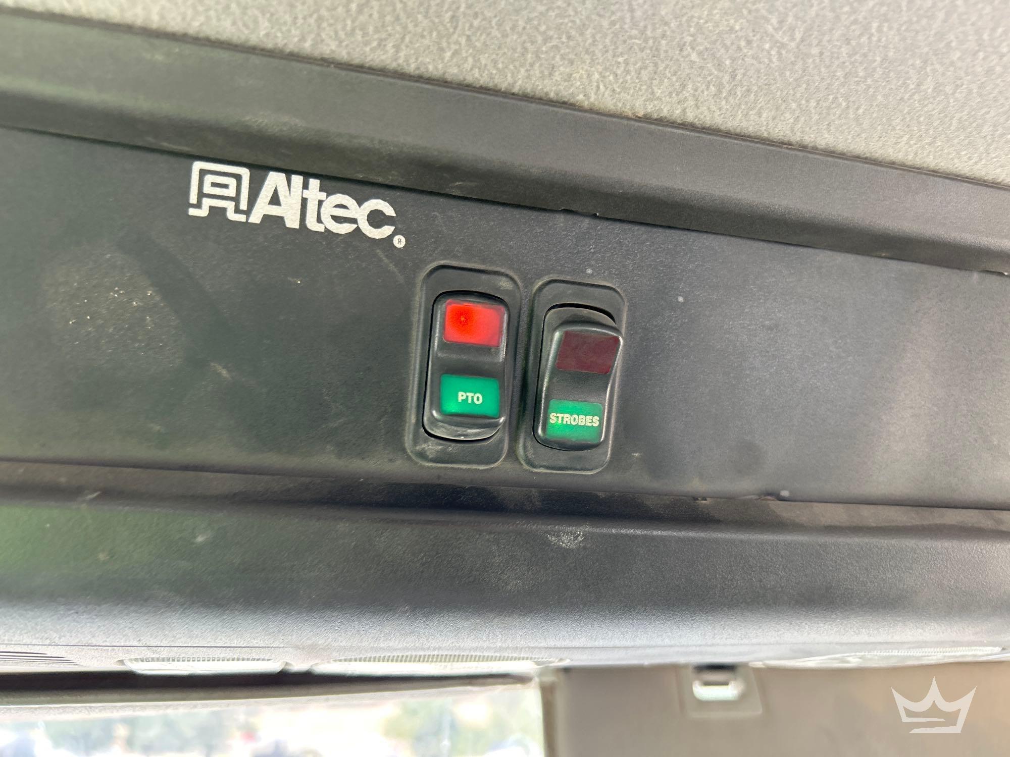 2014 Freightliner M2 106