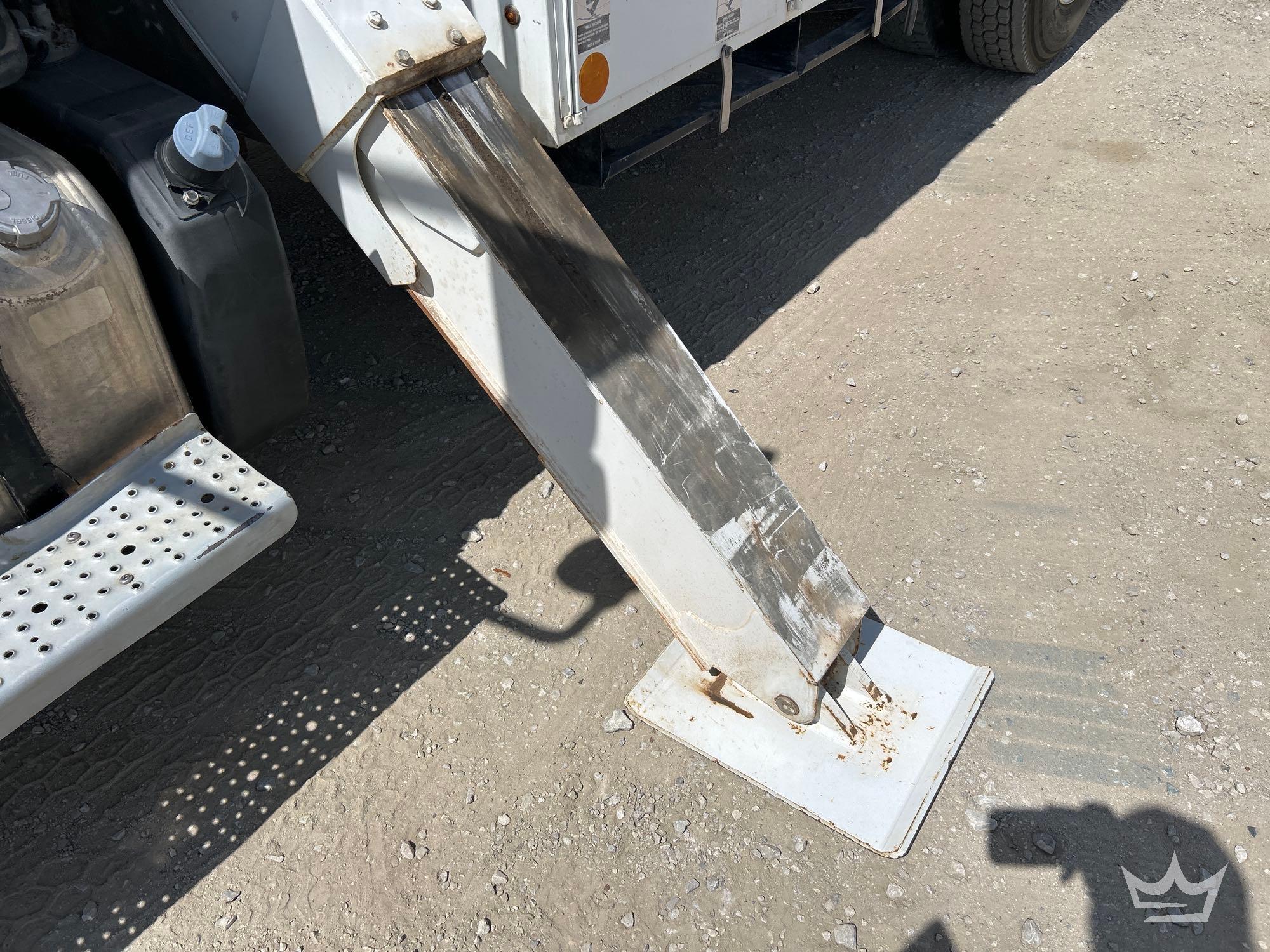 2019 Freightliner M2 106