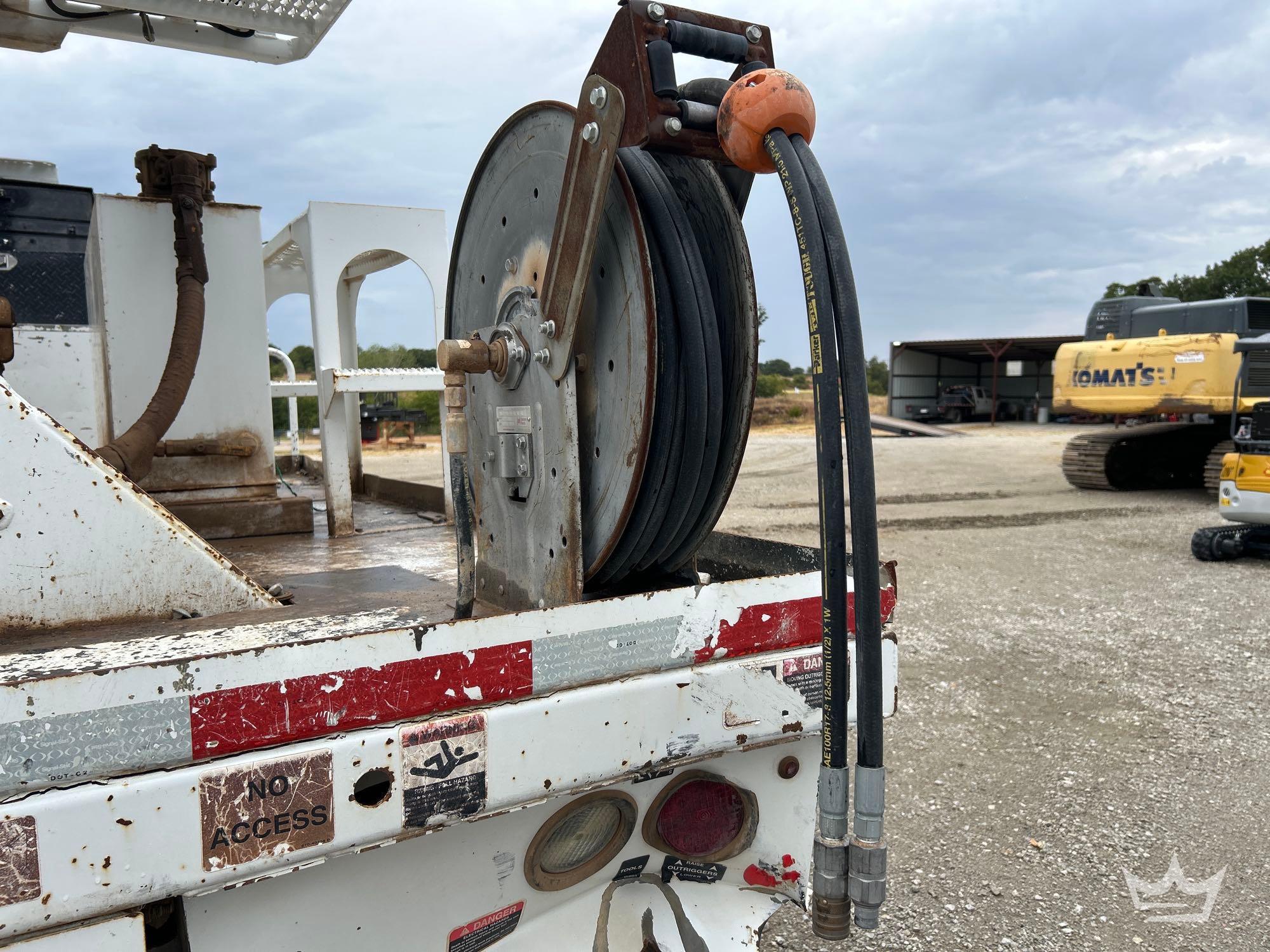 2018 Freightliner M2 106