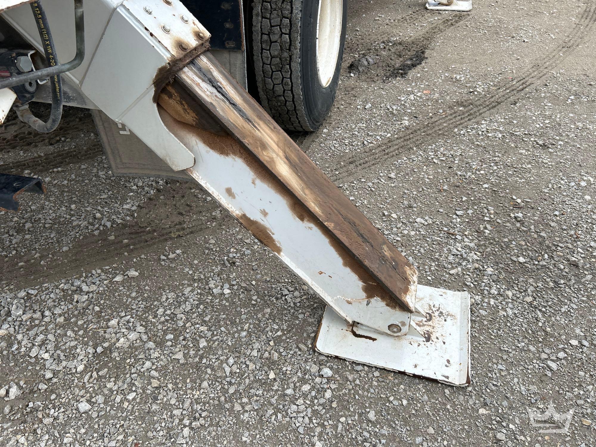 2018 Freightliner M2 106