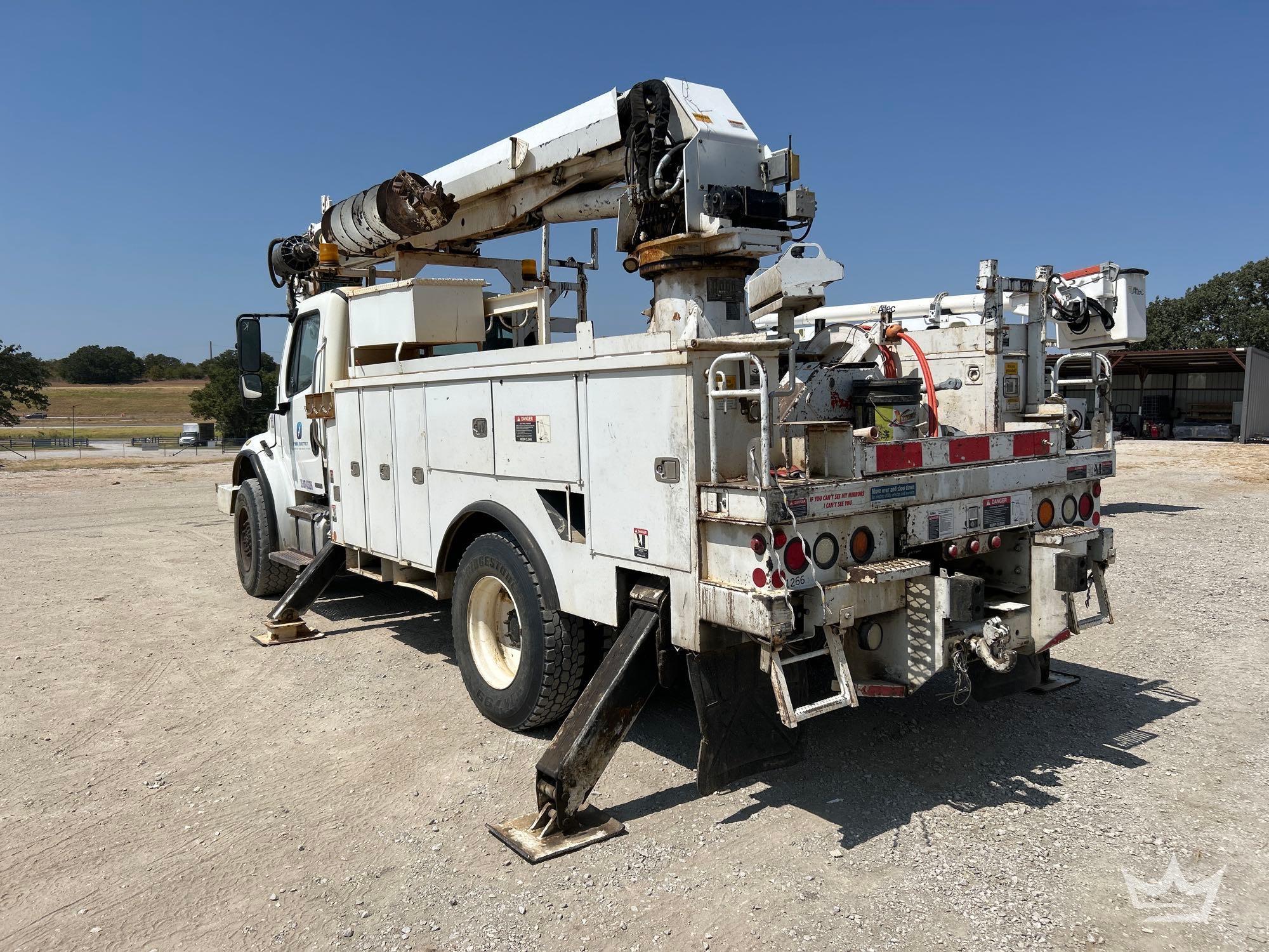 2012 Freightliner M2 106