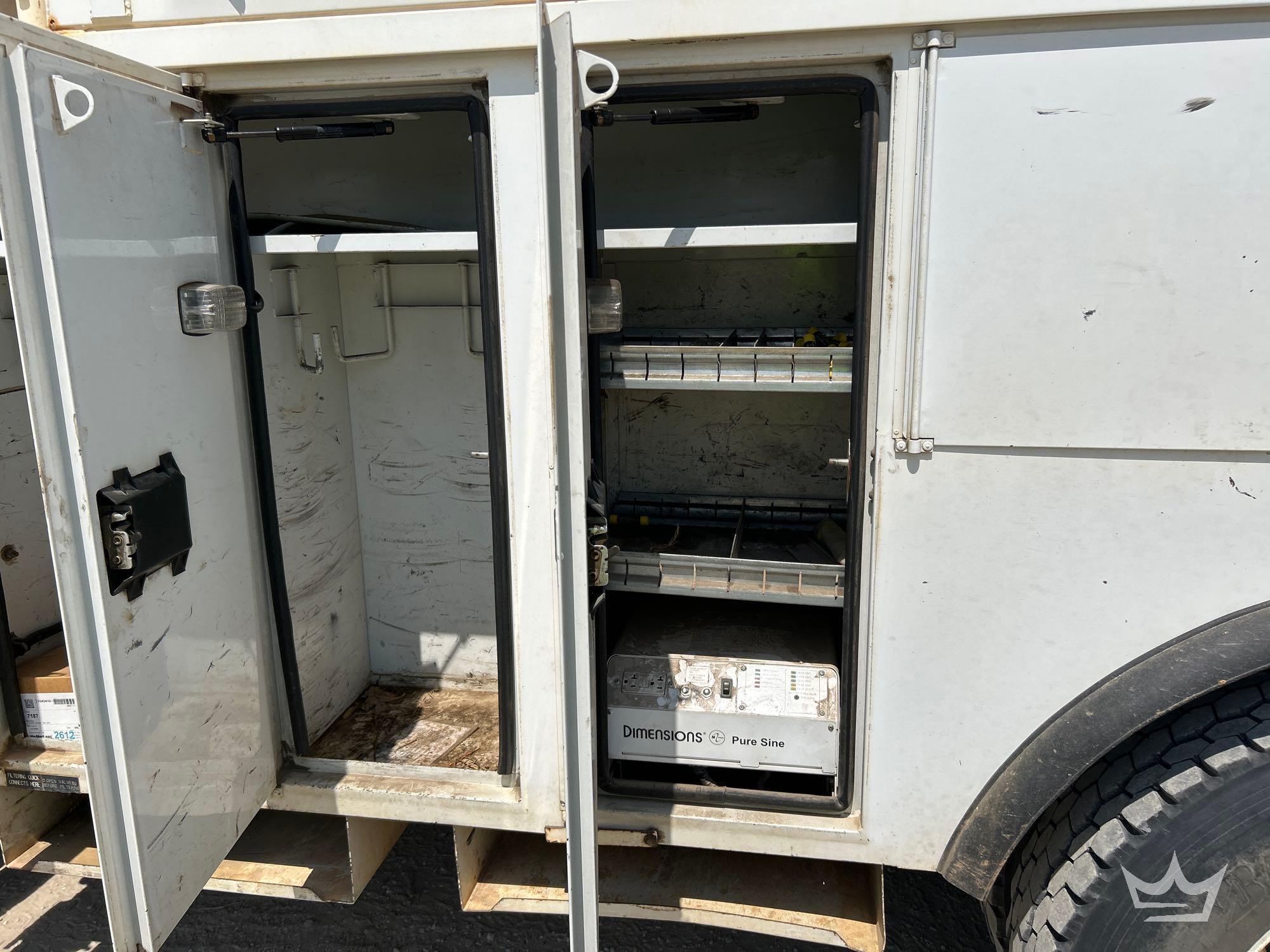 2012 Freightliner M2 106