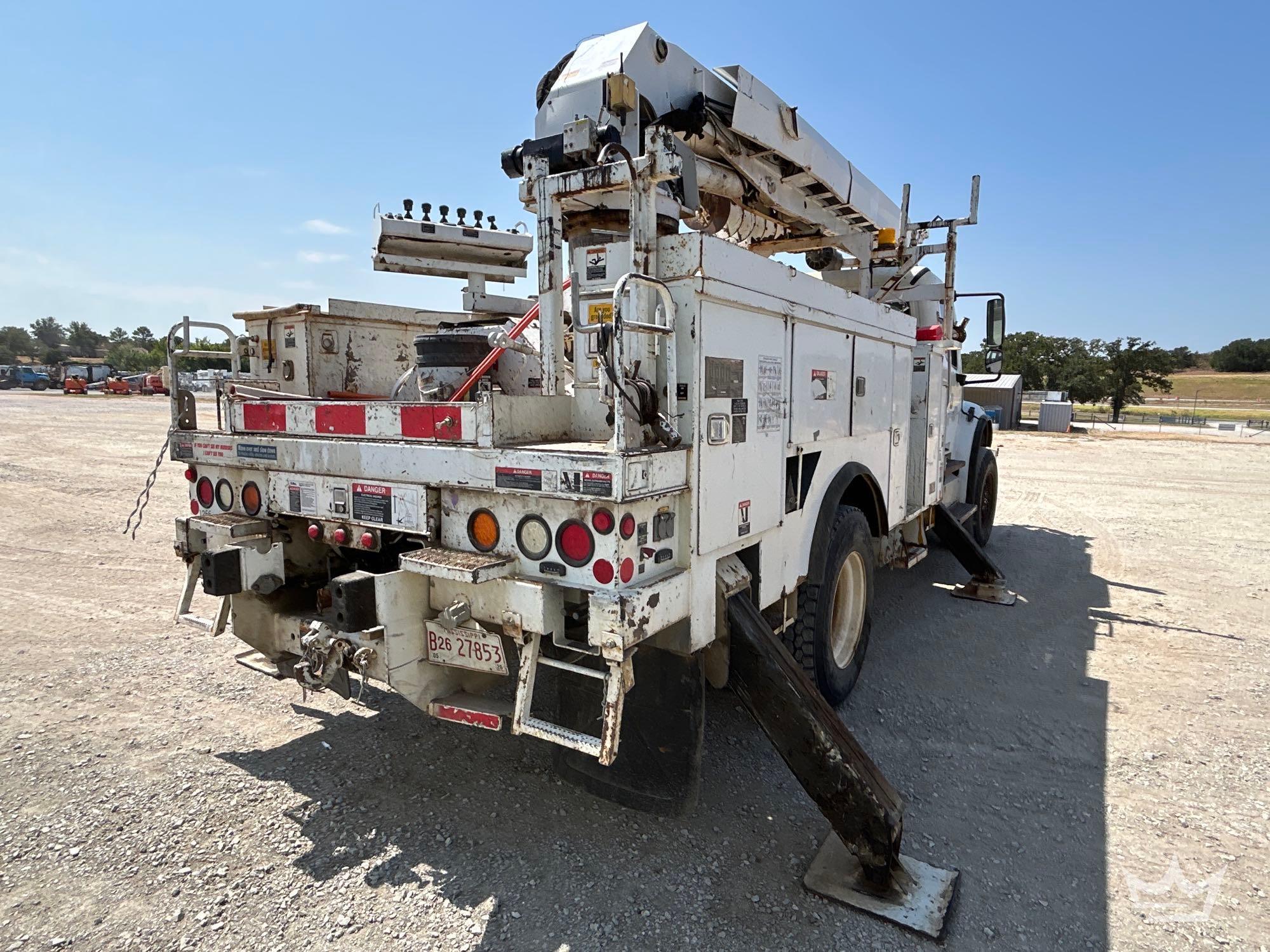 2012 Freightliner M2 106