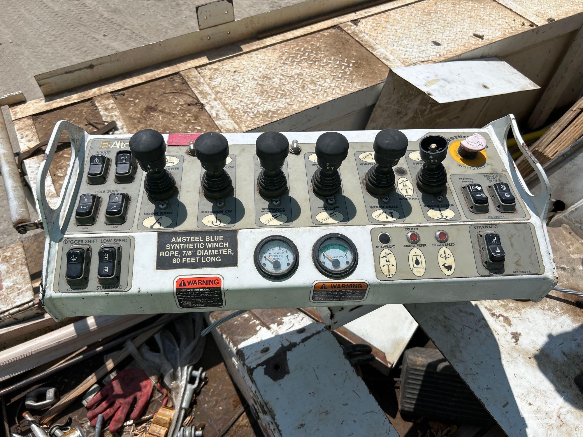 2012 Freightliner M2 106
