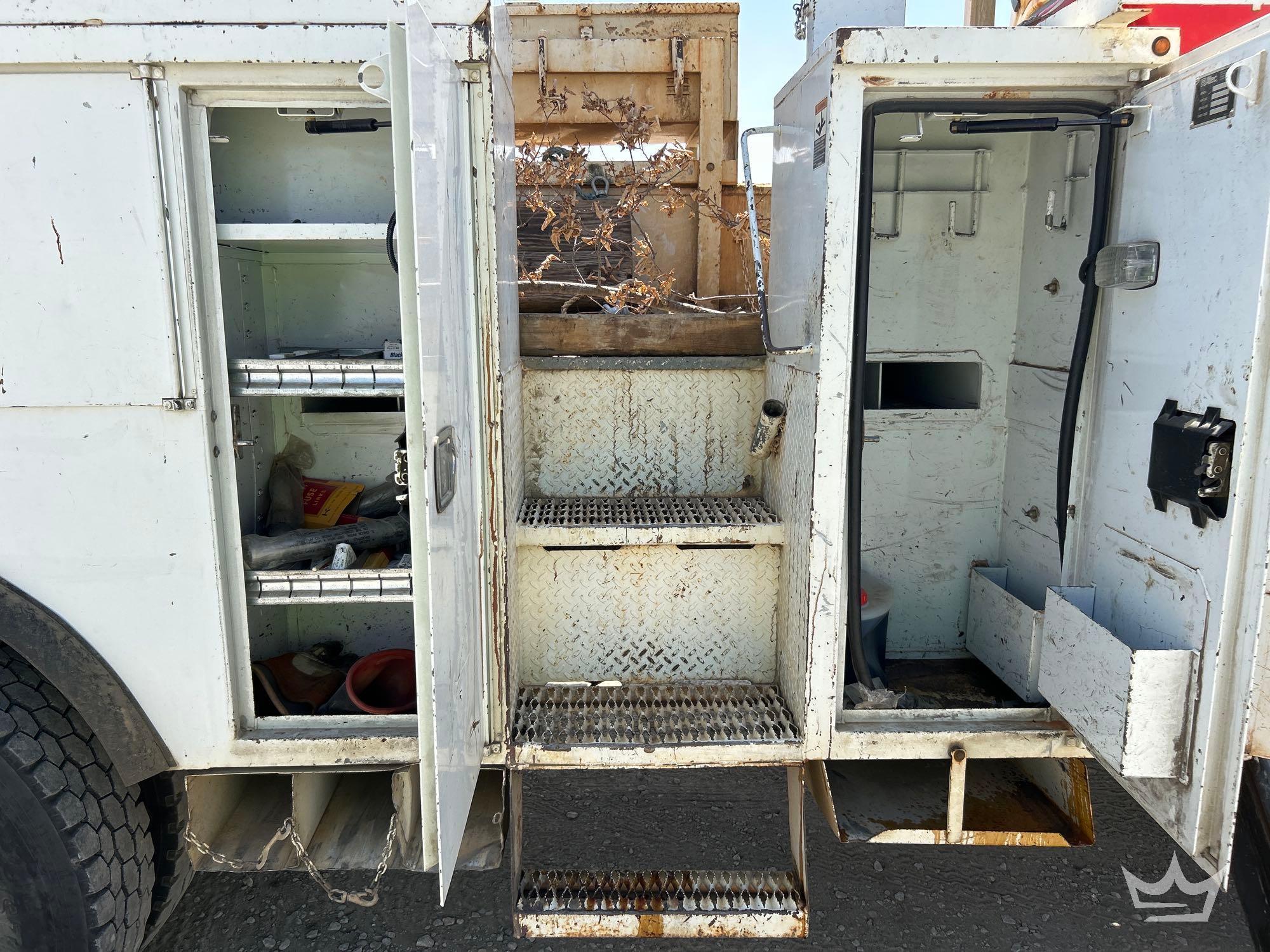 2012 Freightliner M2 106