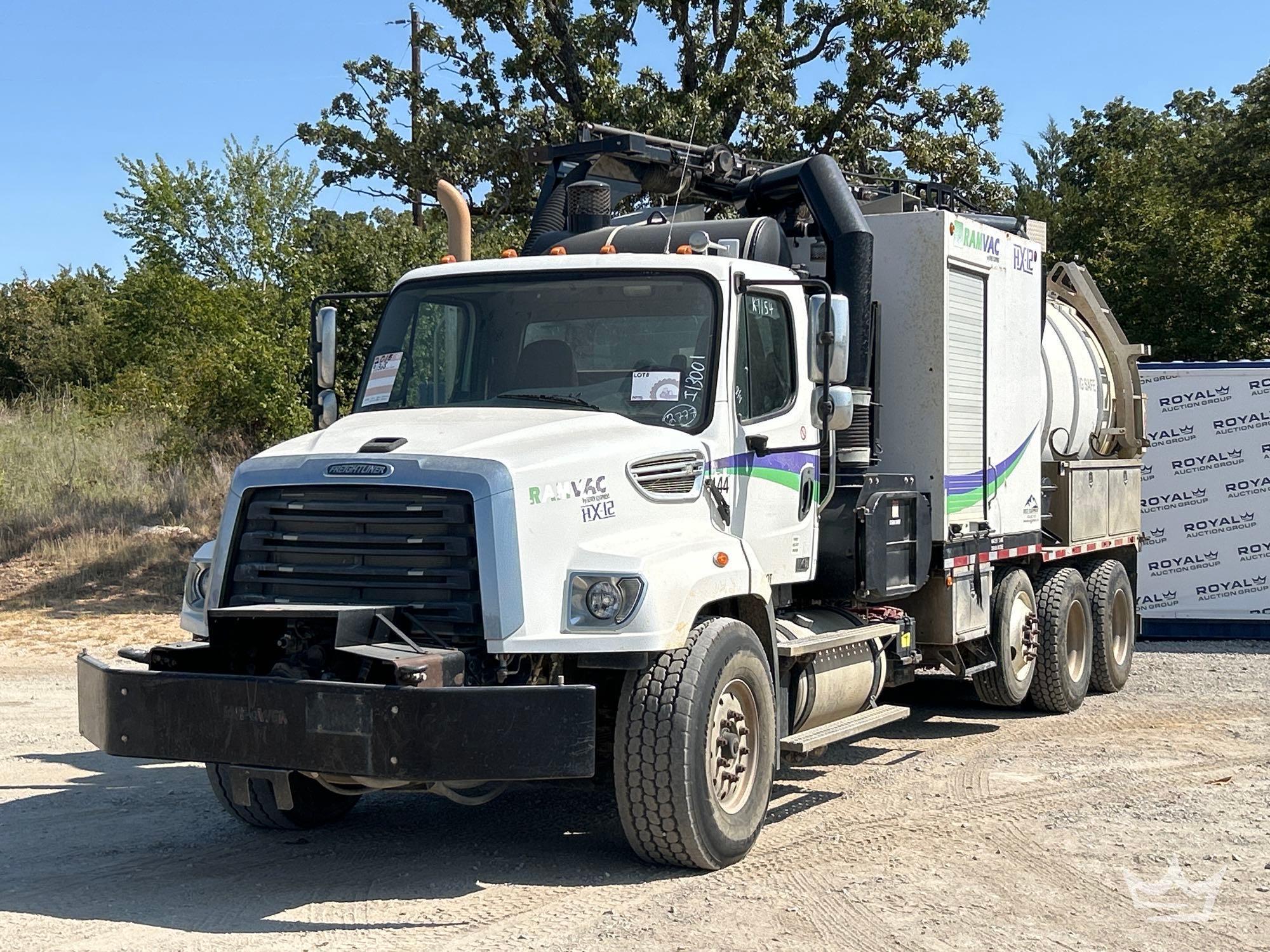 2015 Freightliner 114SD