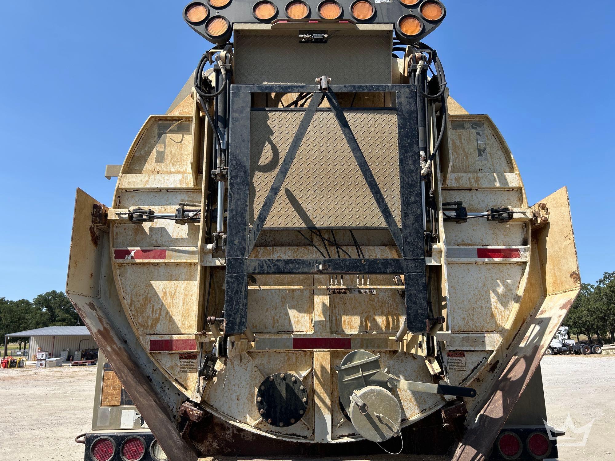 2015 Freightliner 114SD
