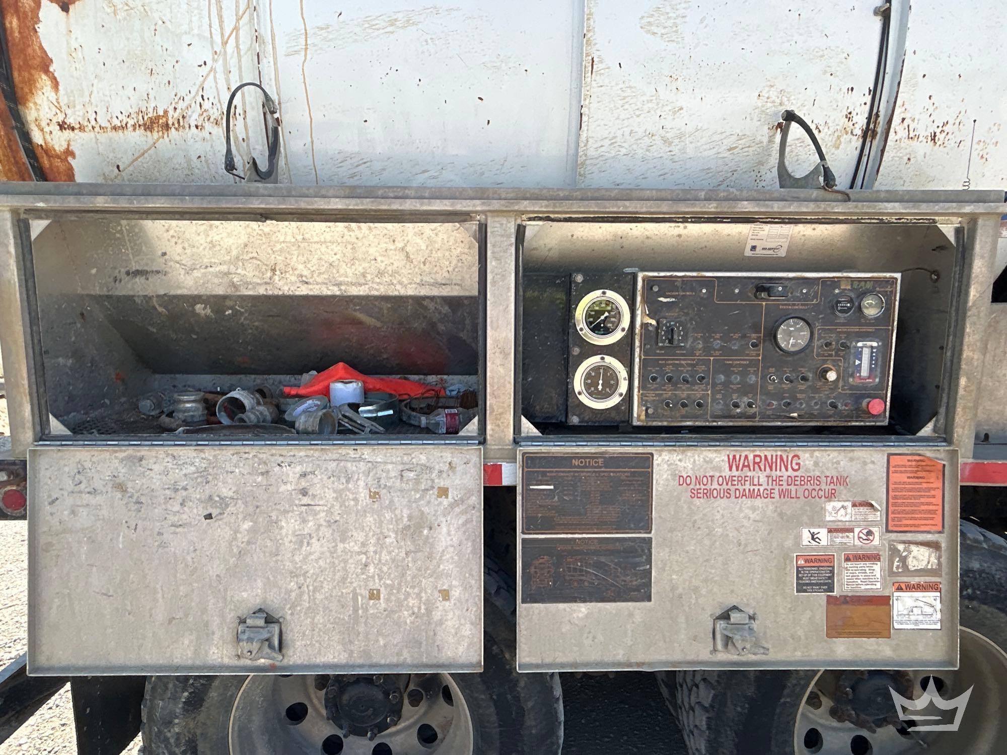 2015 Freightliner 114SD