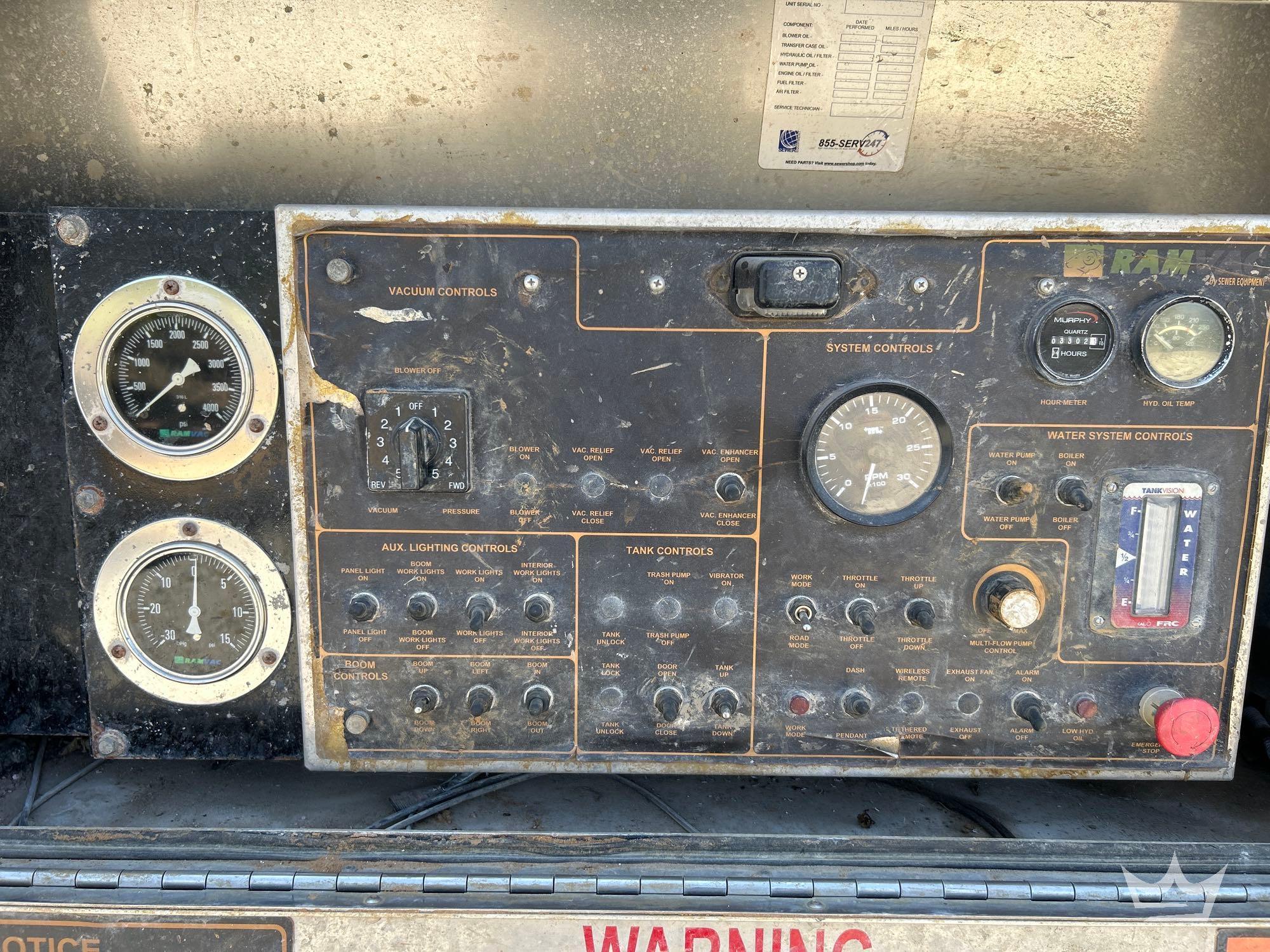 2015 Freightliner 114SD