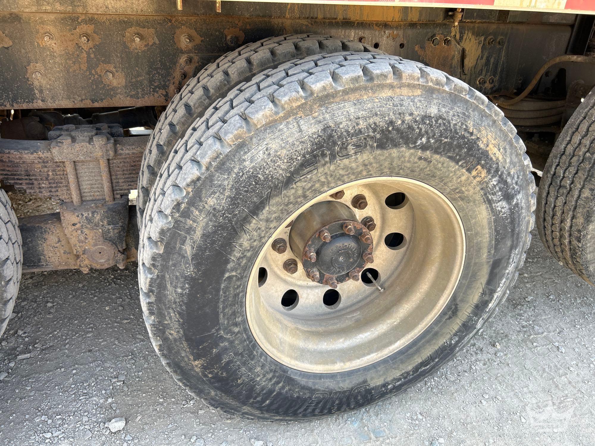 2015 Freightliner 114SD