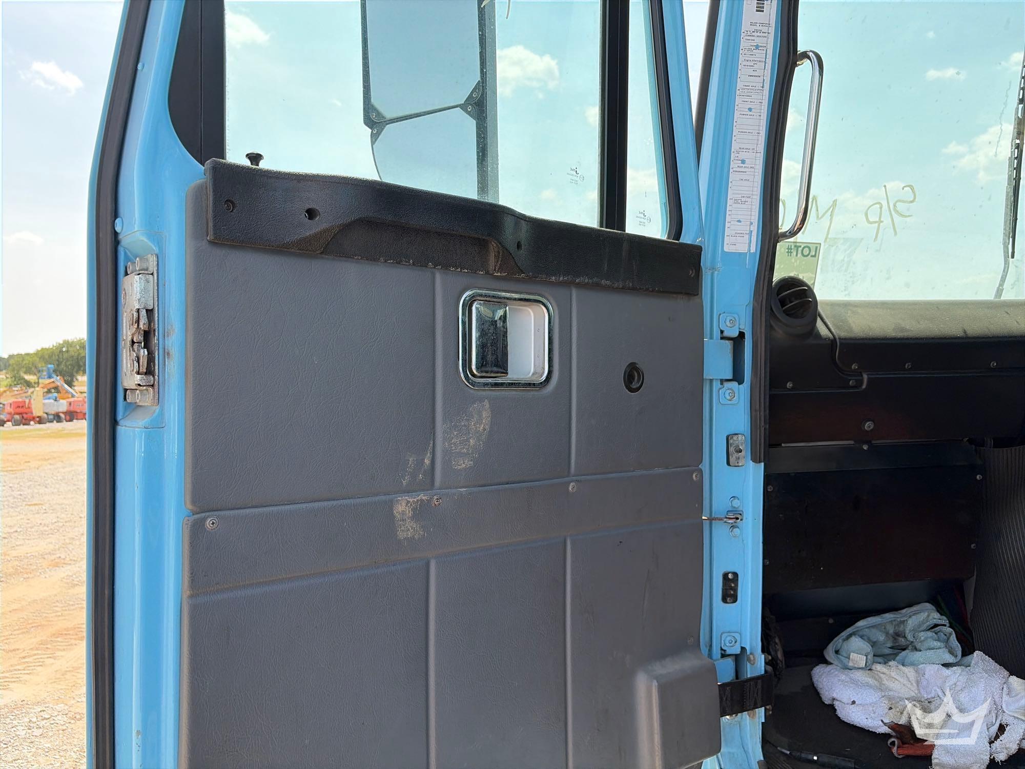 2014 Autocar XPEDITOR