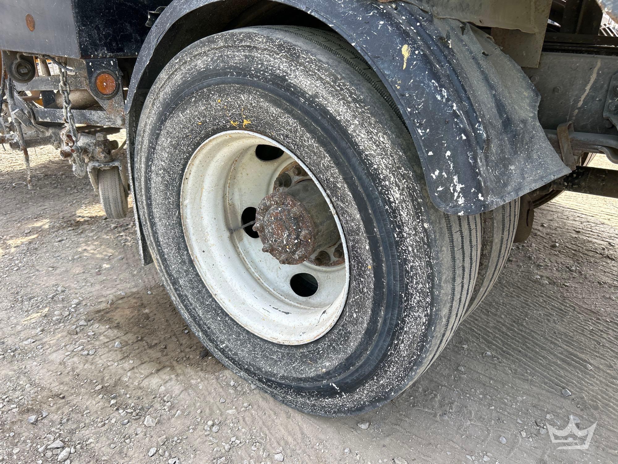 1999 GMC T7500