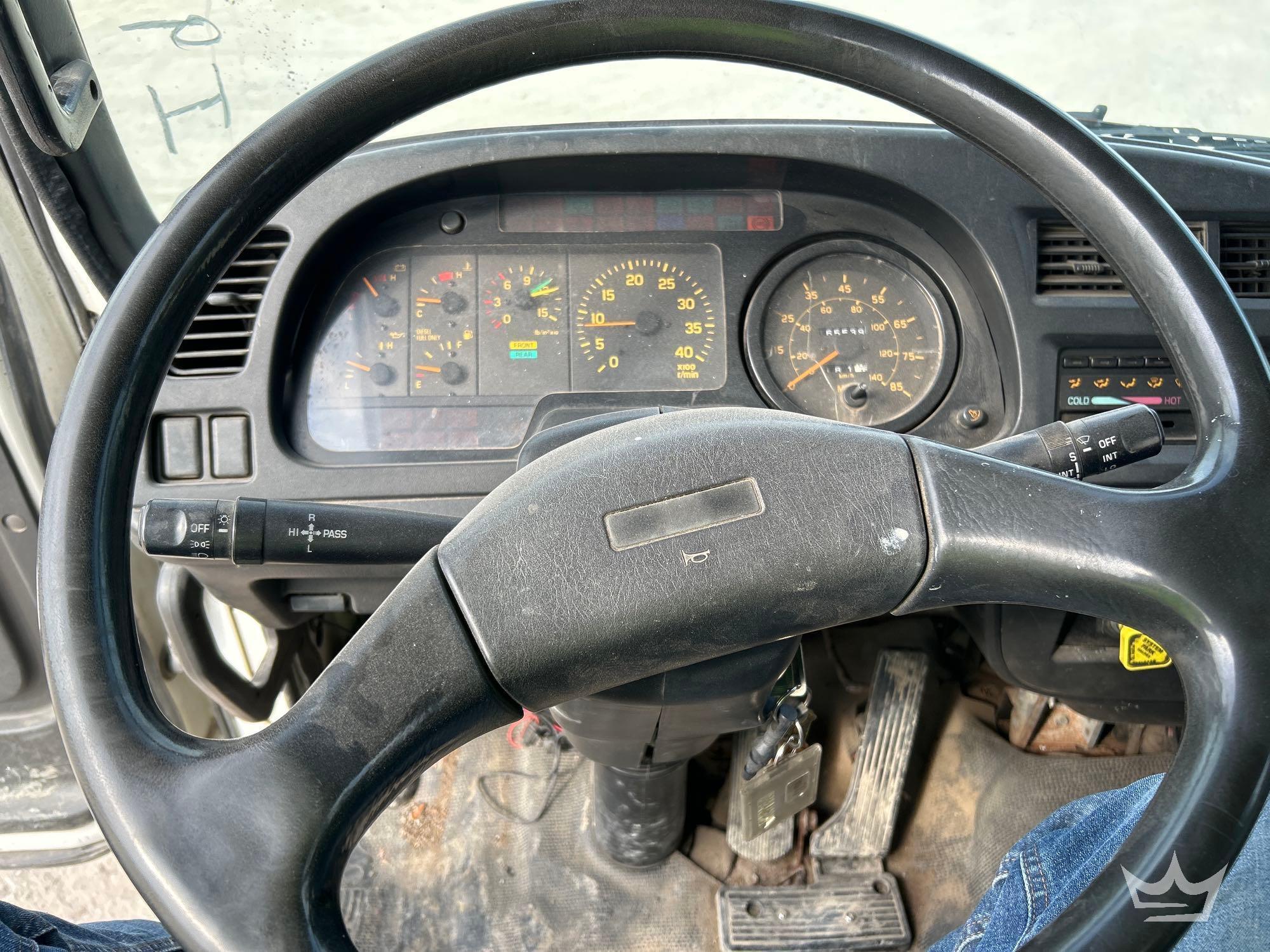 1999 GMC T7500