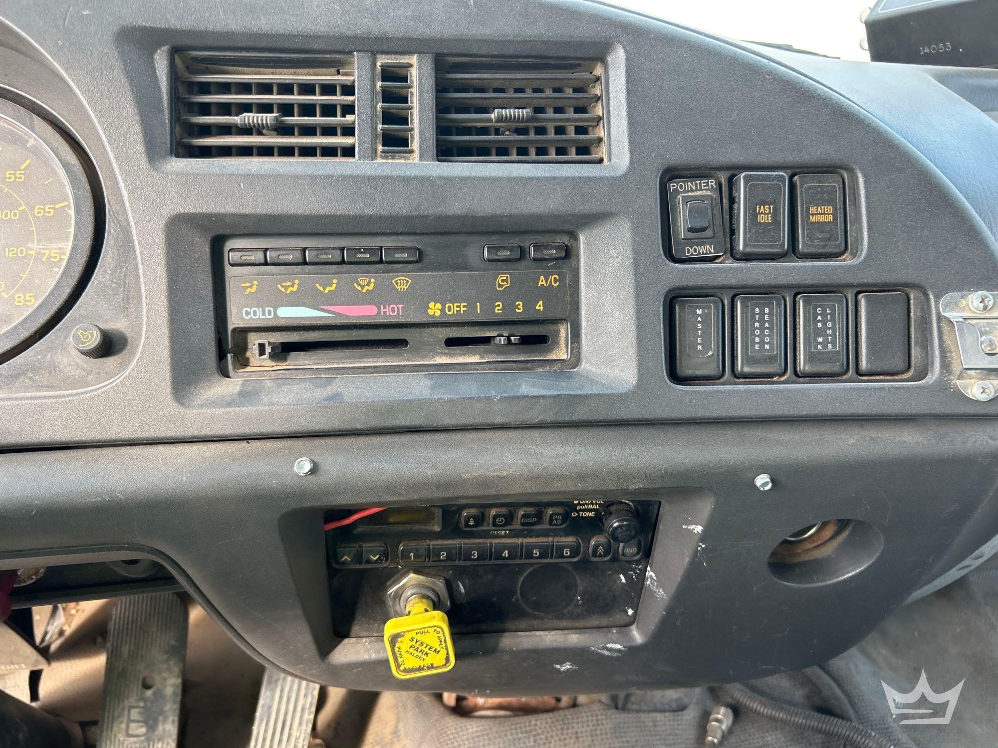 1999 GMC T7500