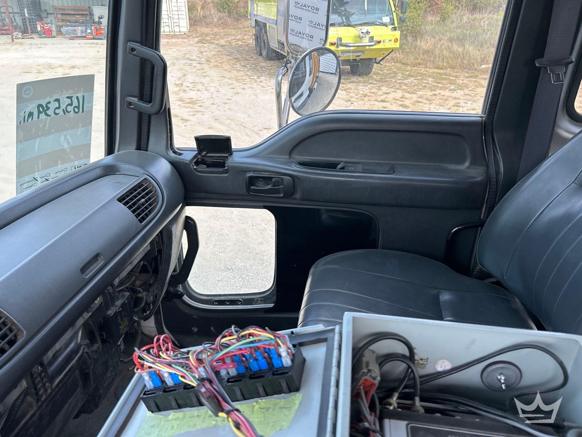 1999 GMC T7500
