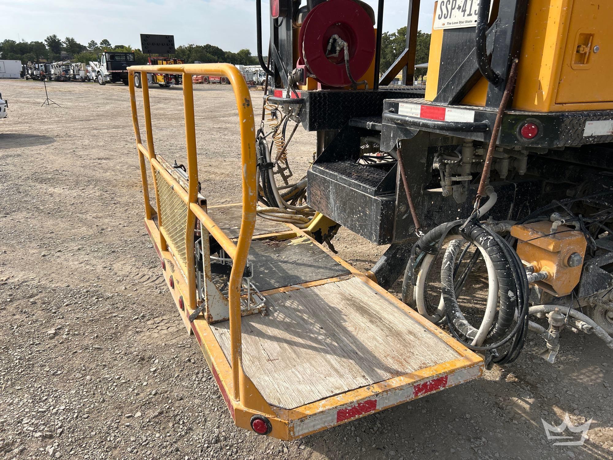 1999 GMC T7500
