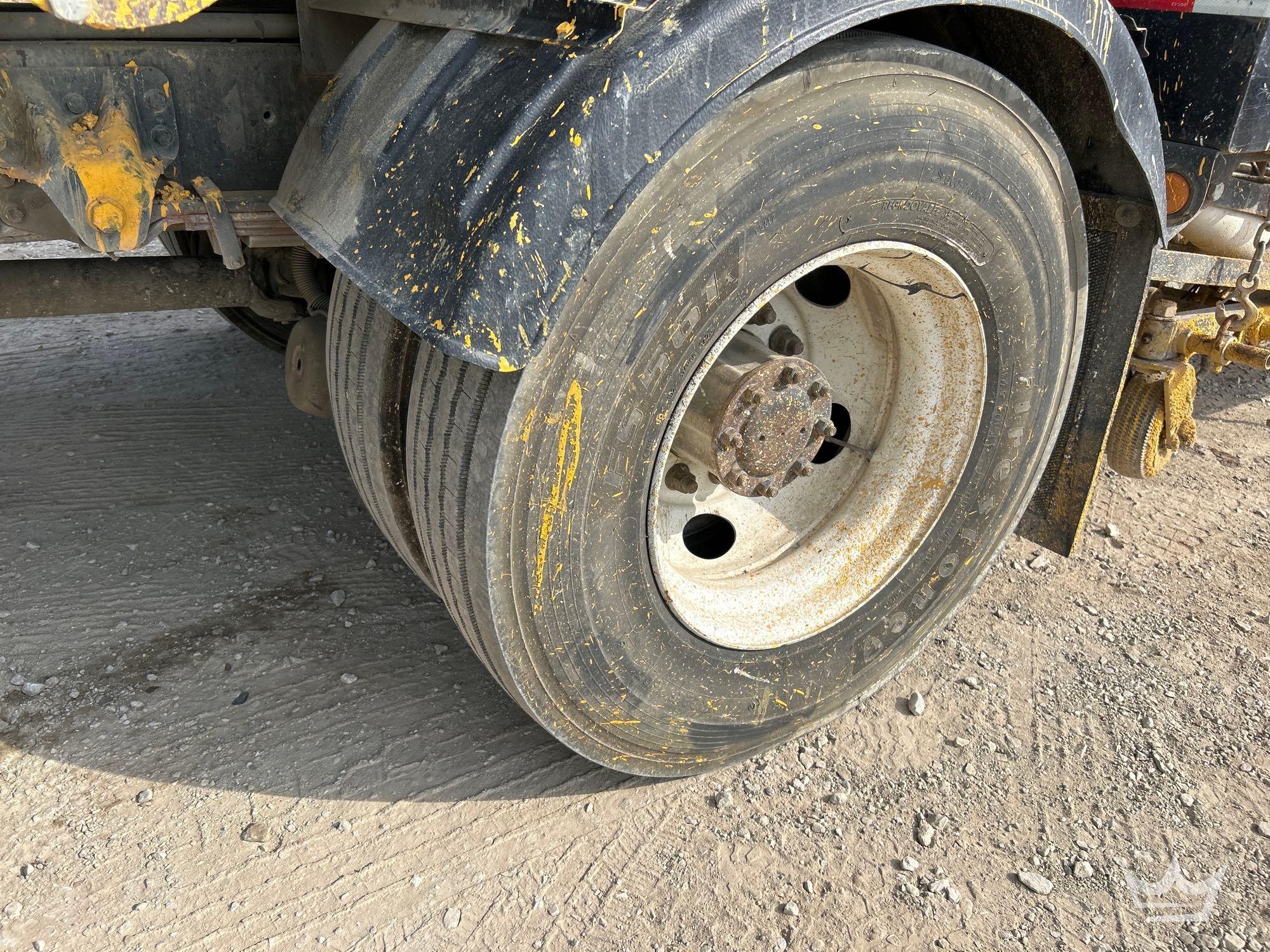1999 GMC T7500