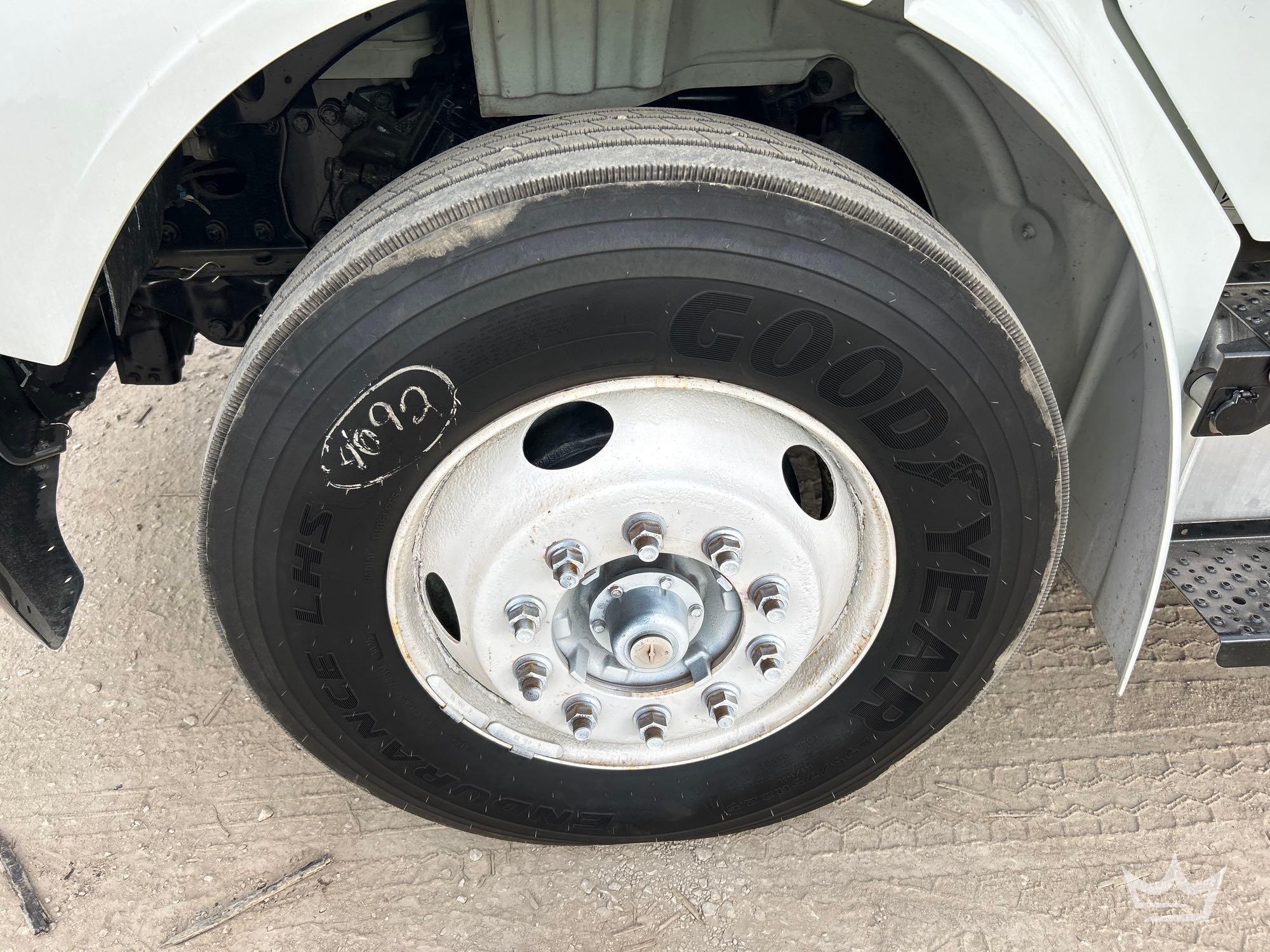 2018 Freightliner M2 106