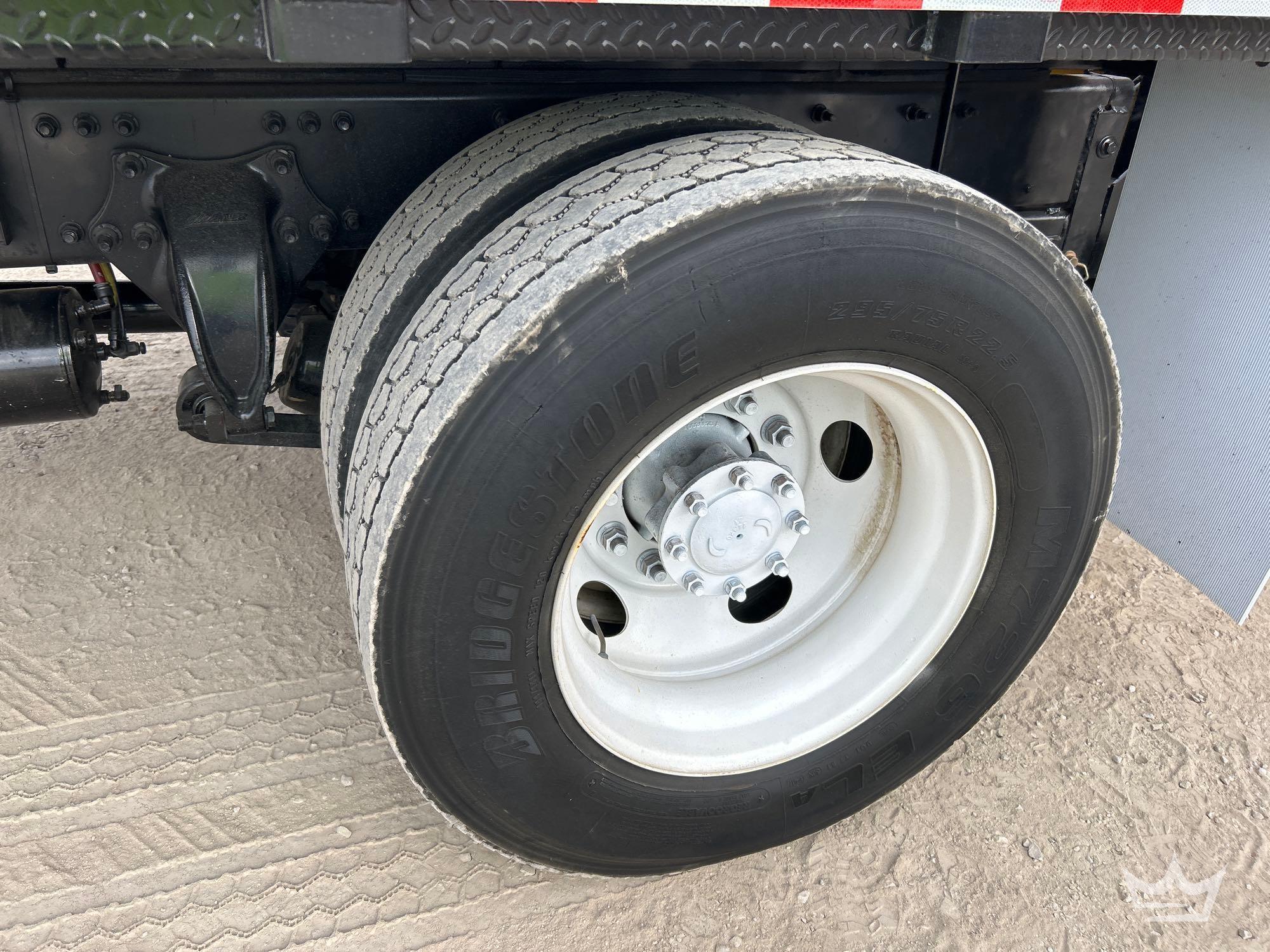 2018 Freightliner M2 106