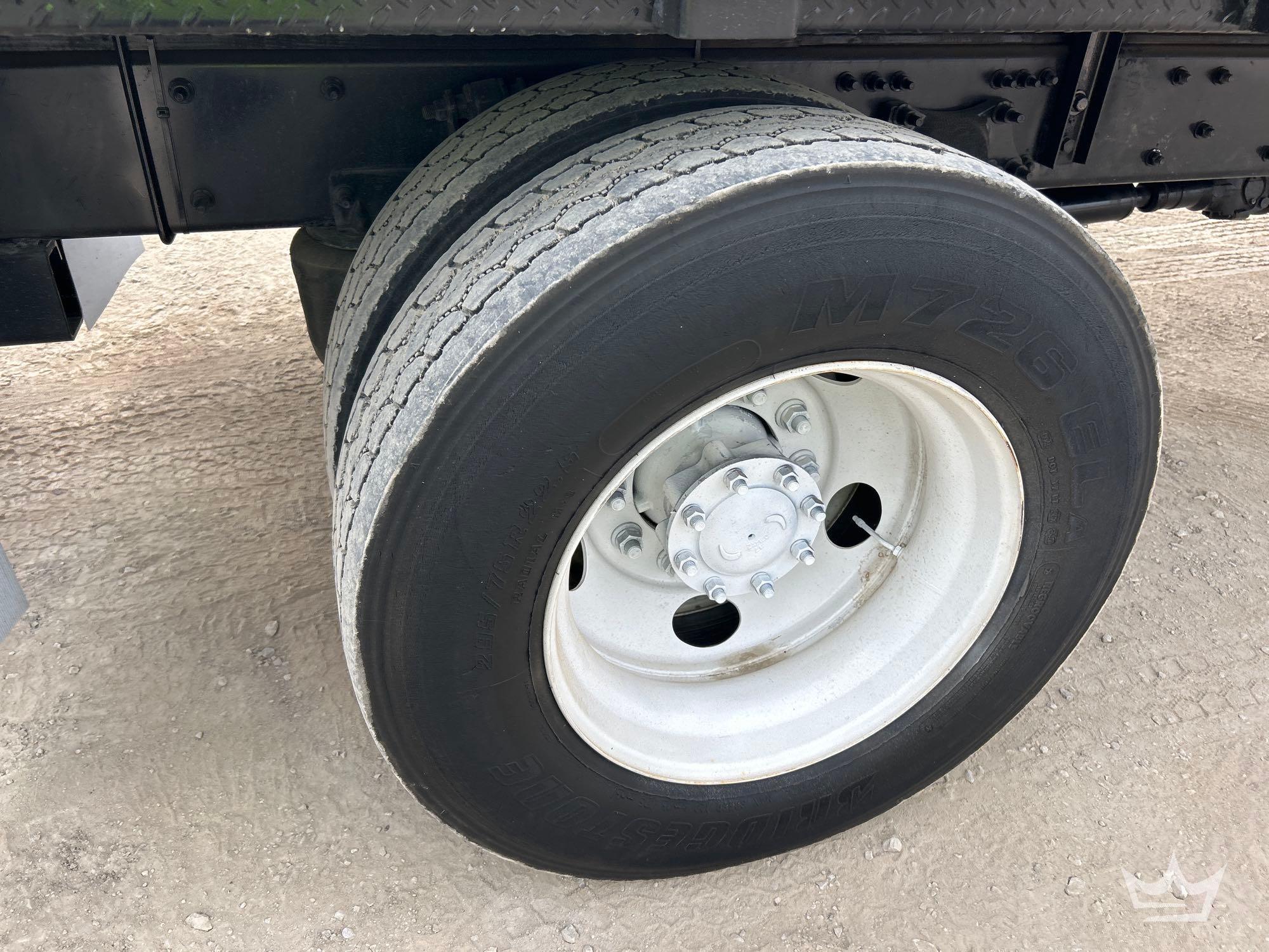 2018 Freightliner M2 106