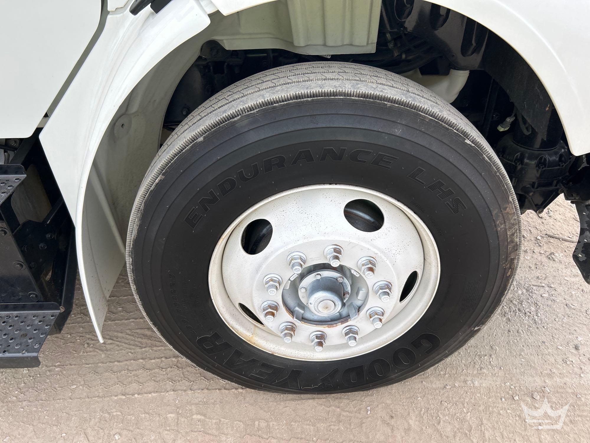 2018 Freightliner M2 106