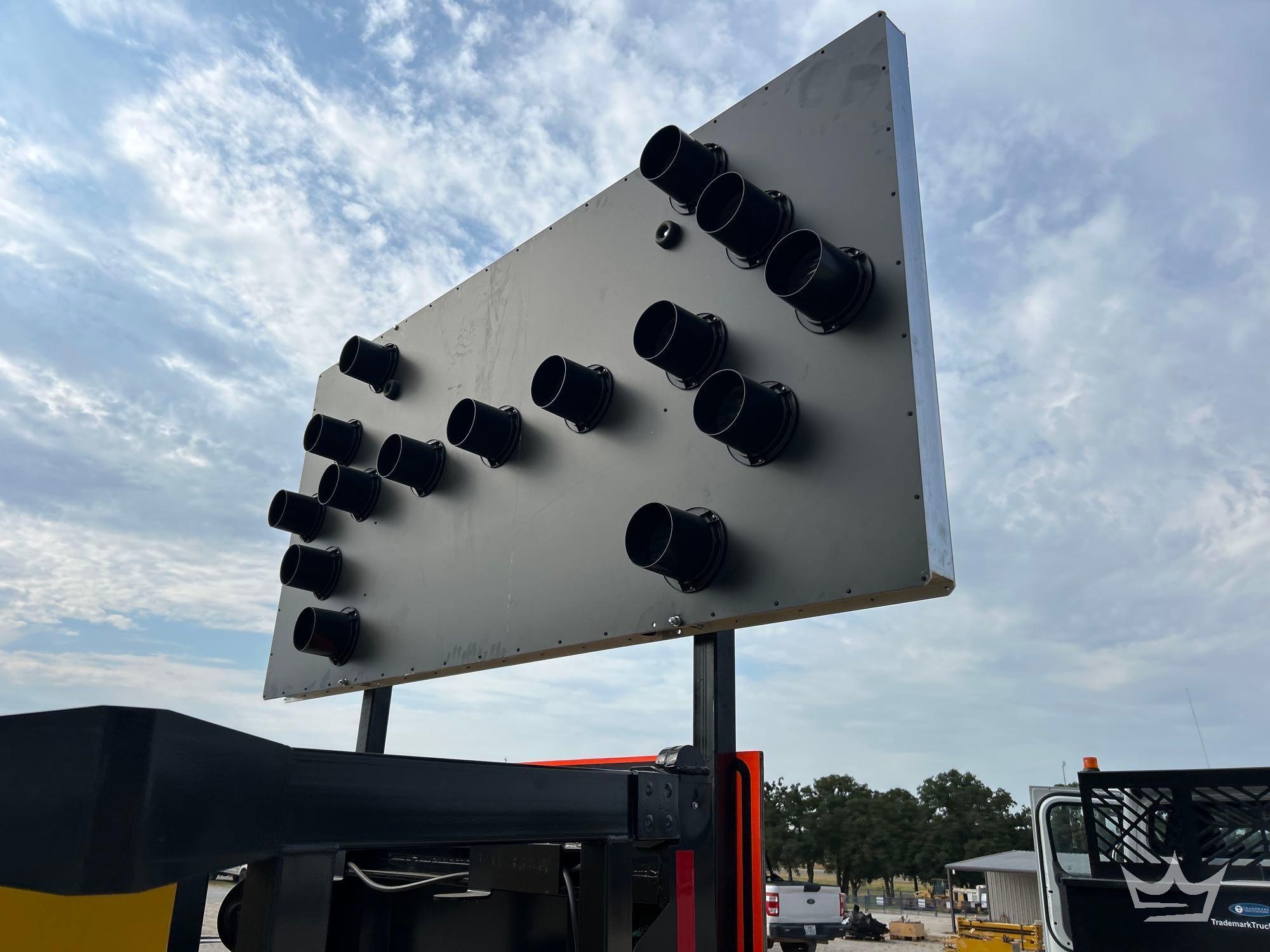 2018 Freightliner M2 106