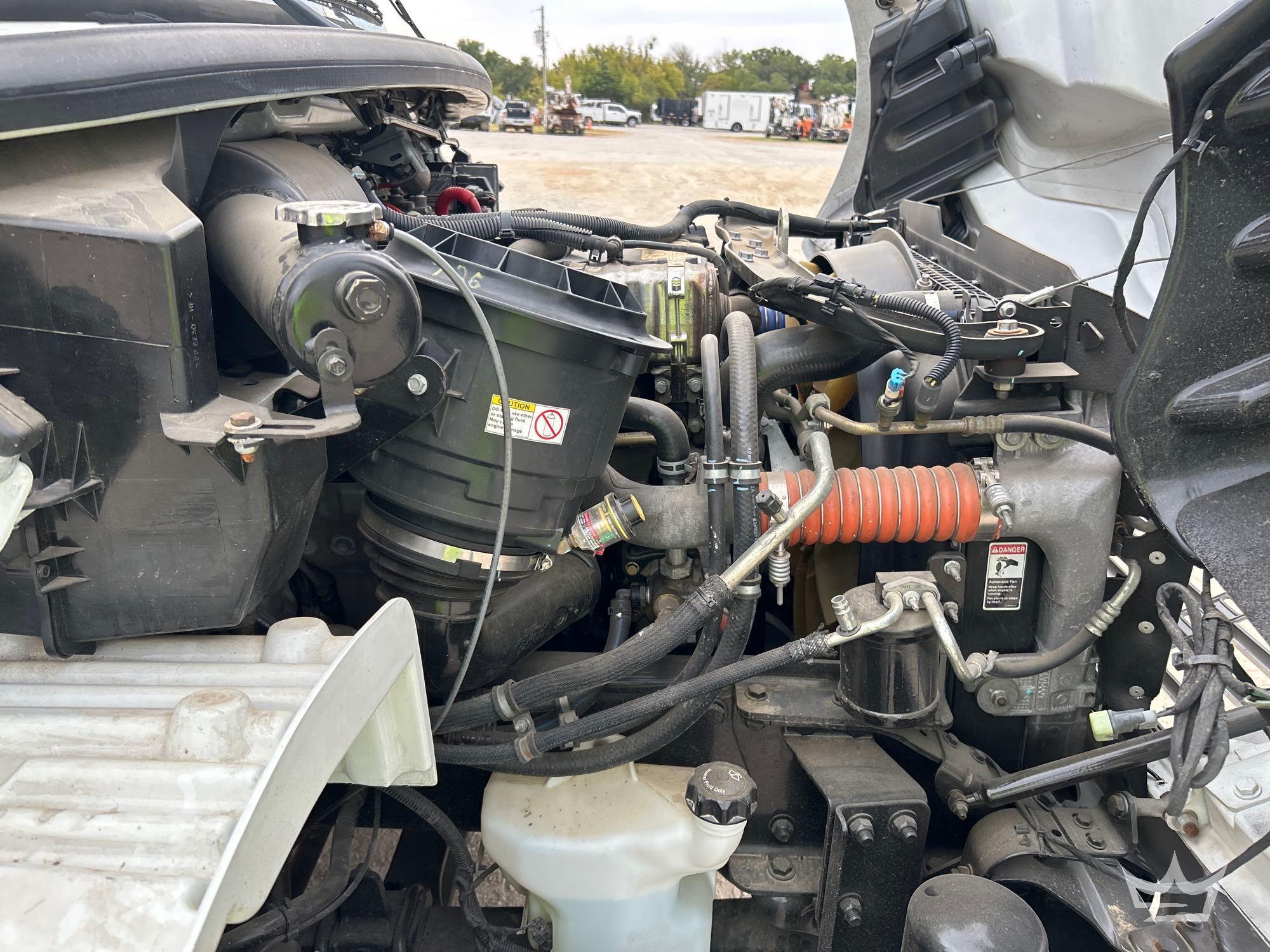 2018 Freightliner M2 106